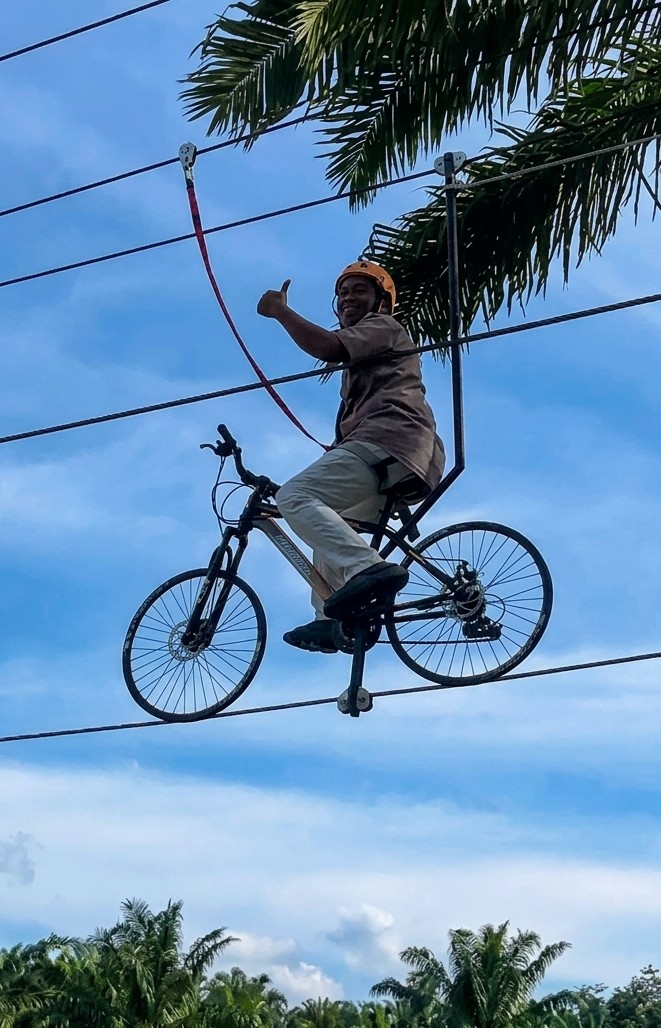Colorful outdoor adventure park in Bintang Meriah draws crowds