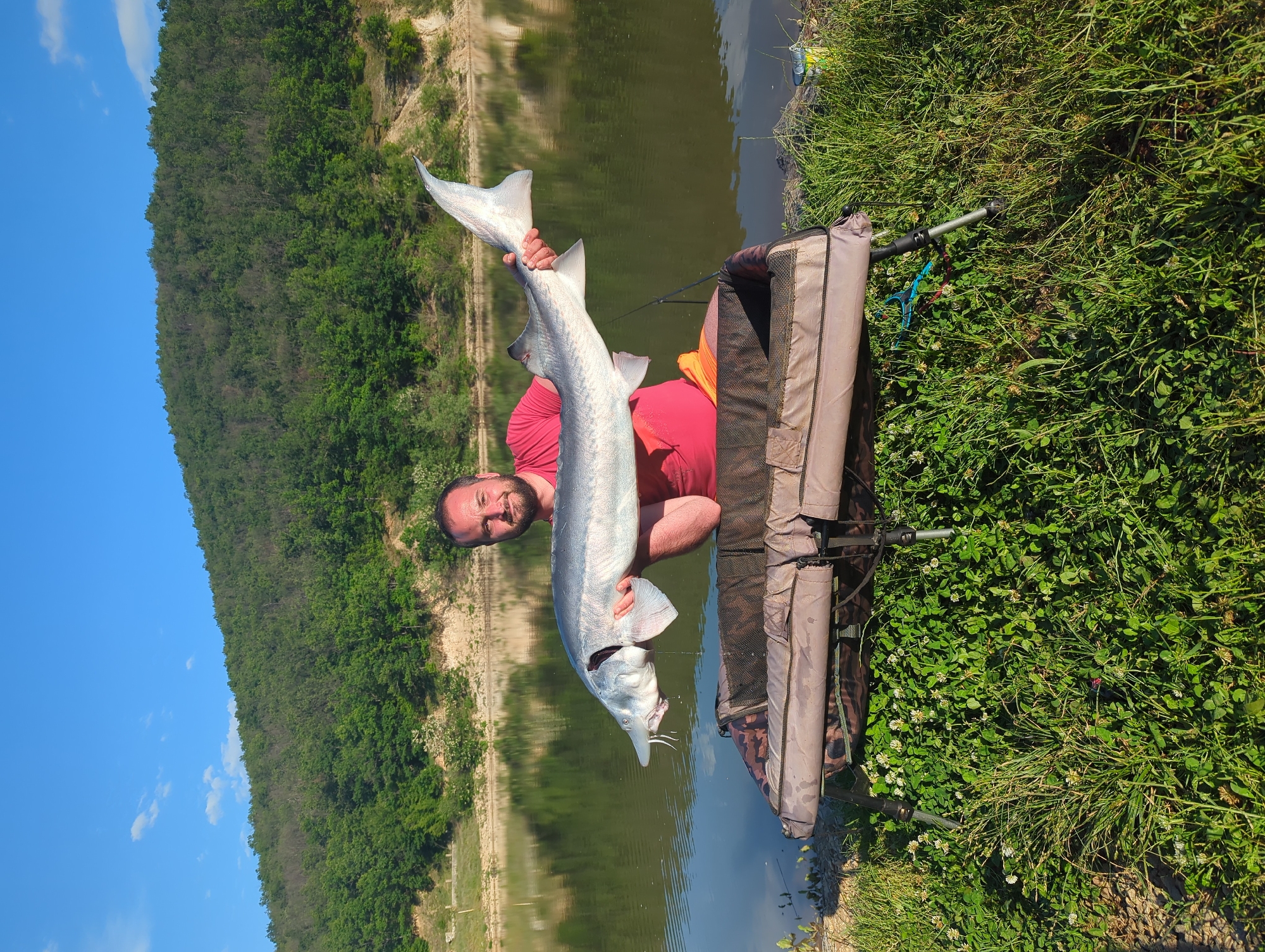 Angler lands multiple large fish during afternoon session in Bulgaria