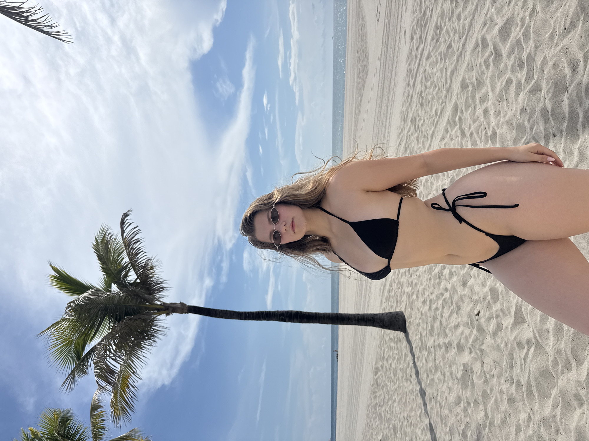 Sunny afternoon at Hollywood Beach, Florida