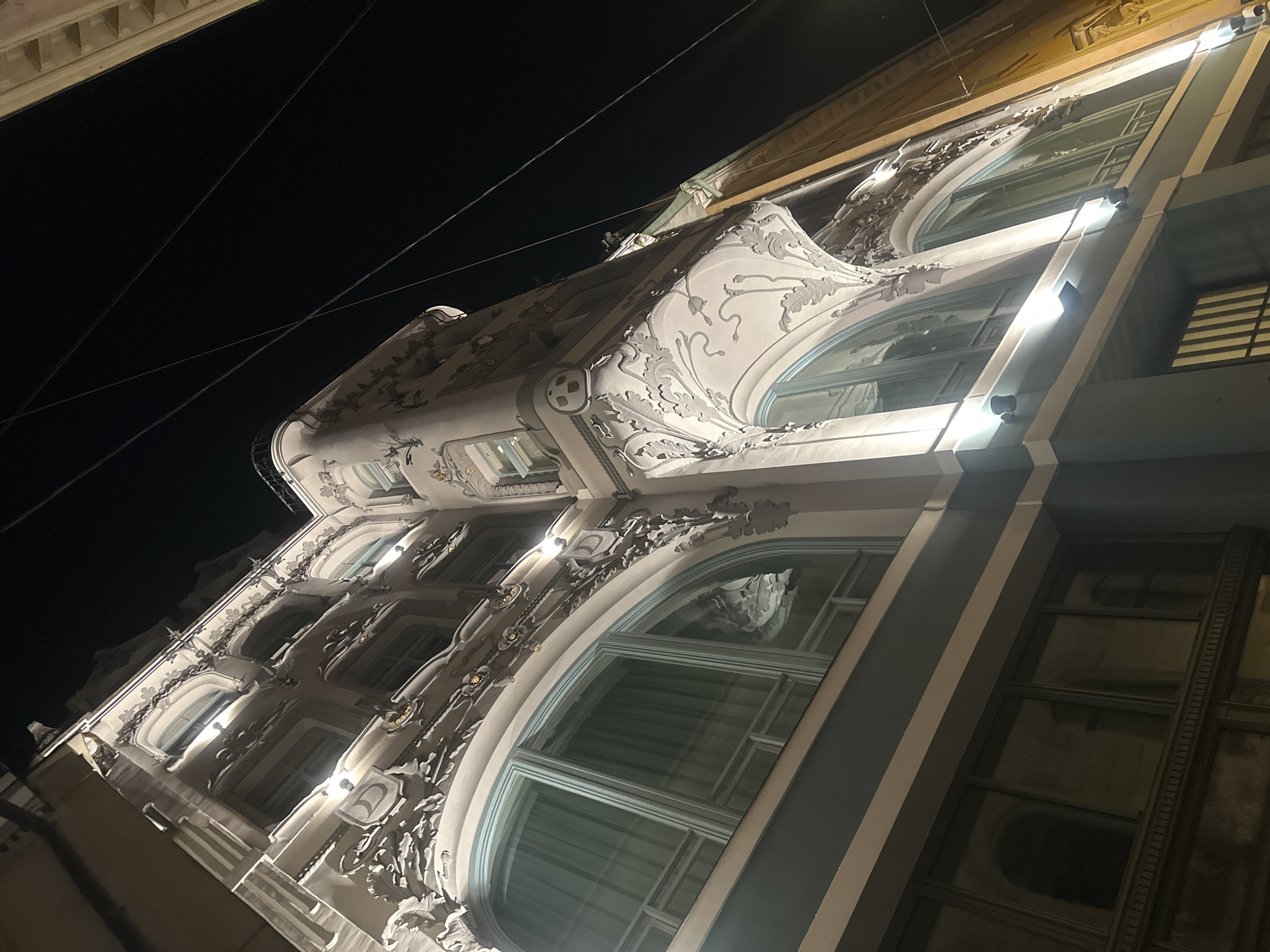 Evening stroll through historic Riga captures architecture and culture