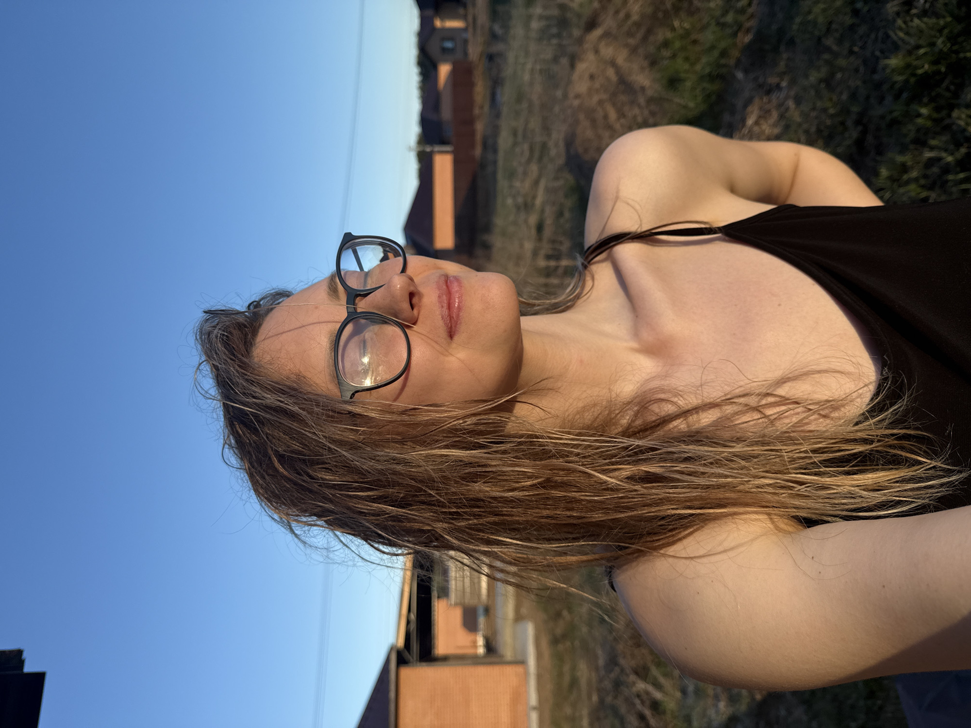 Woman photographed multiple times during morning in Chaikovsky, Russia