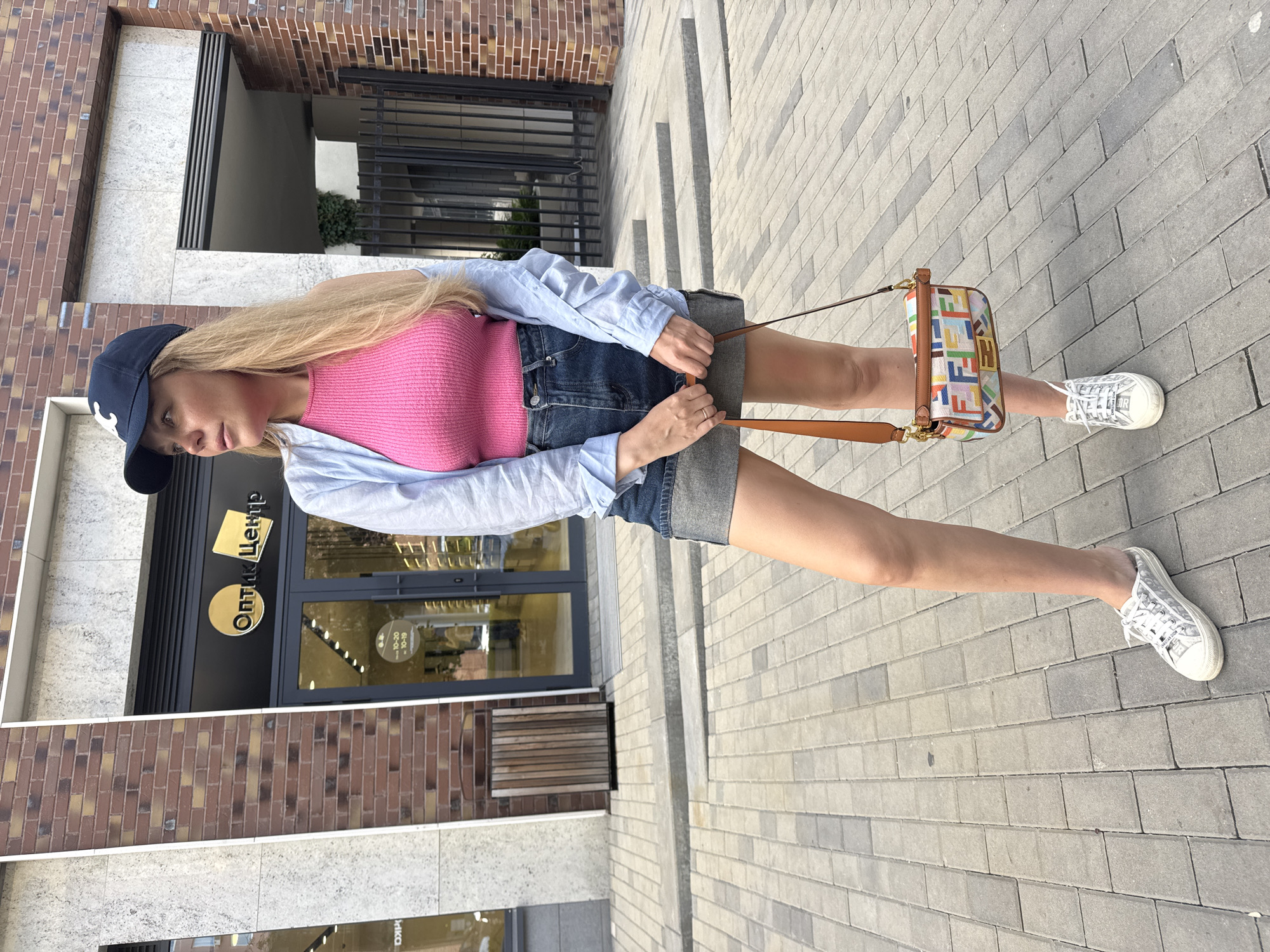 Afternoon out in central Yekaterinburg, selfies and city streets