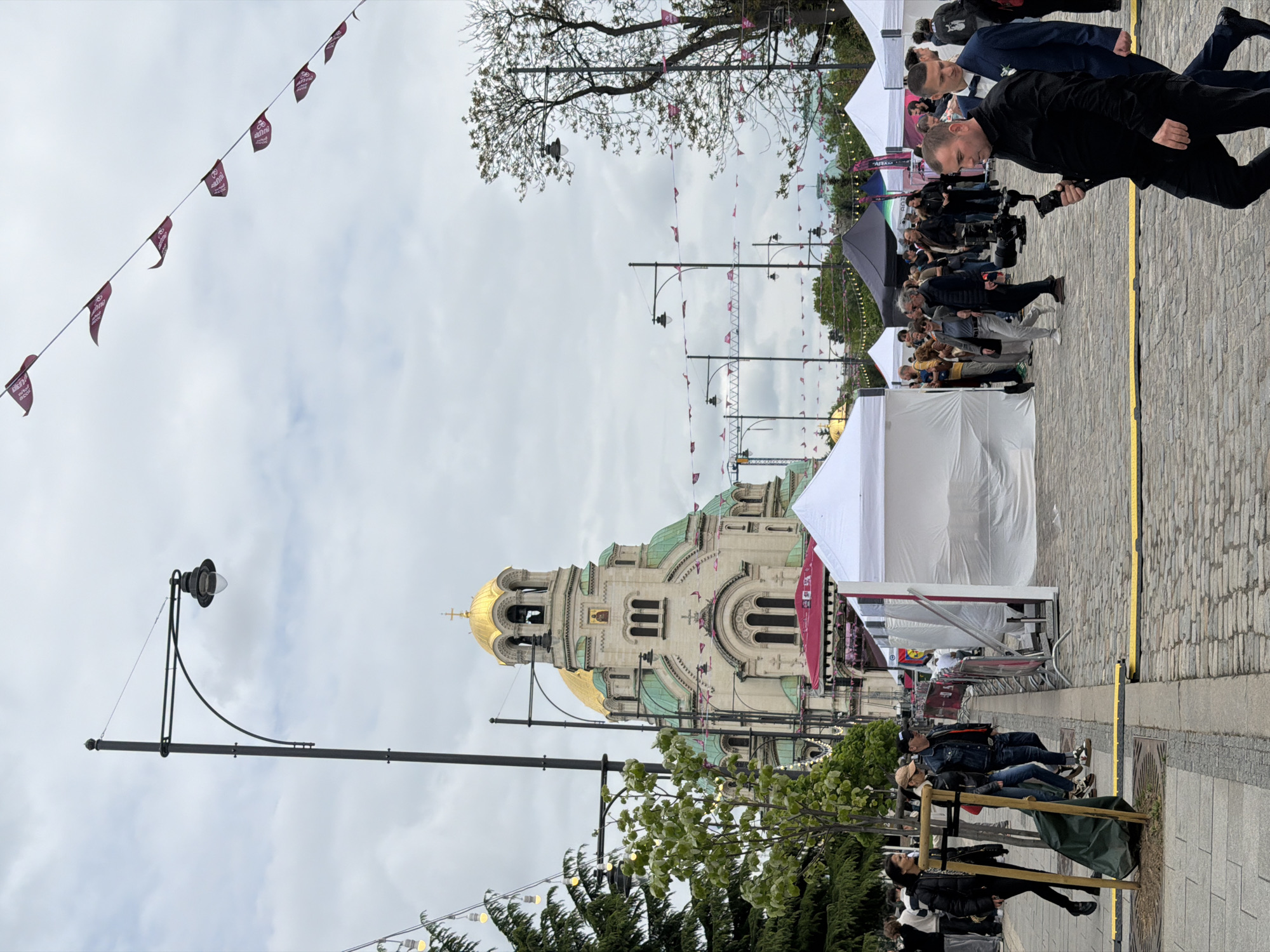 Sofia residents gather for outdoor cycling viewing, casual dining