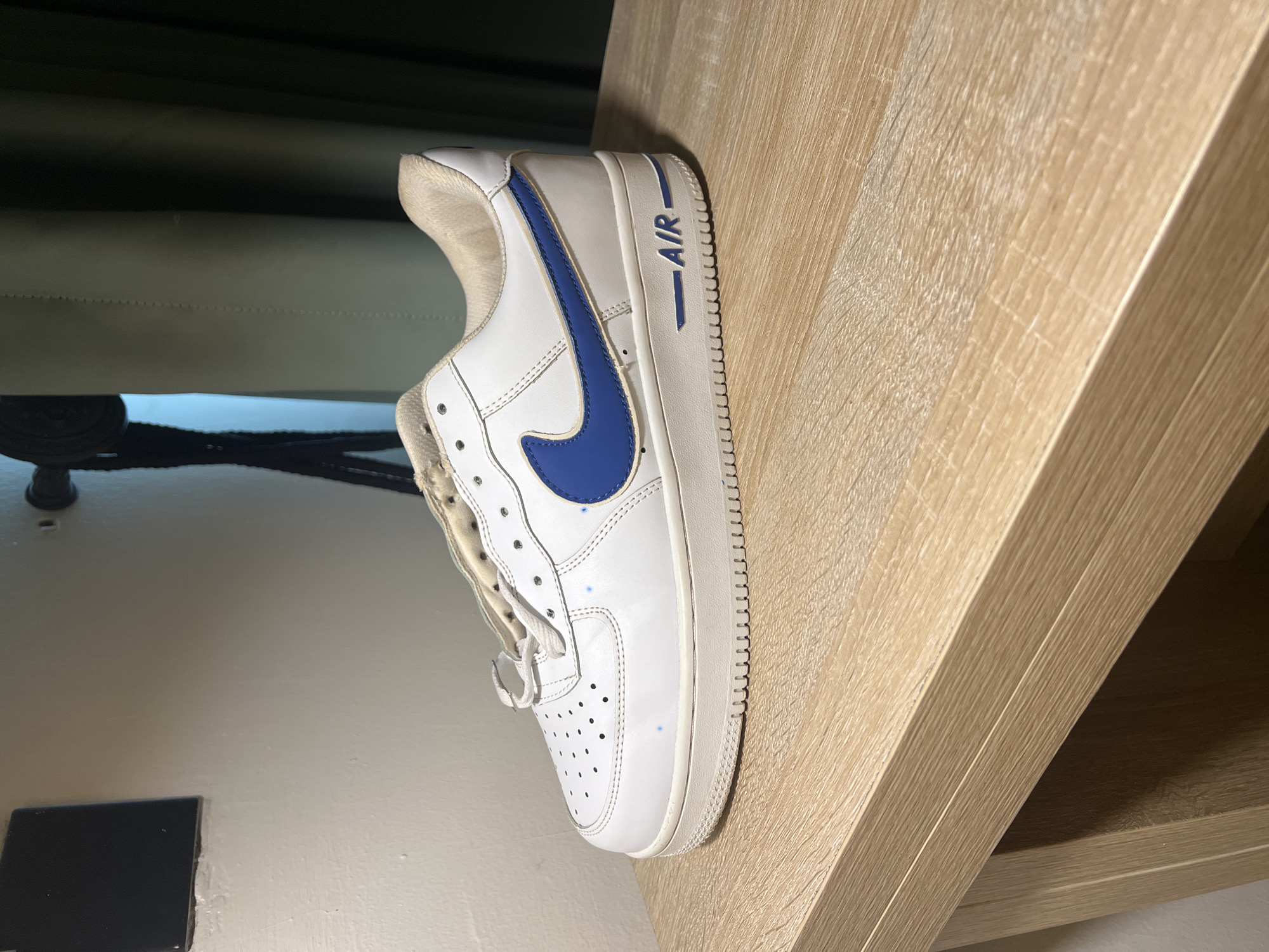 Morning snapshots capture sneakers, portraits, street scenes in Gwarinpa