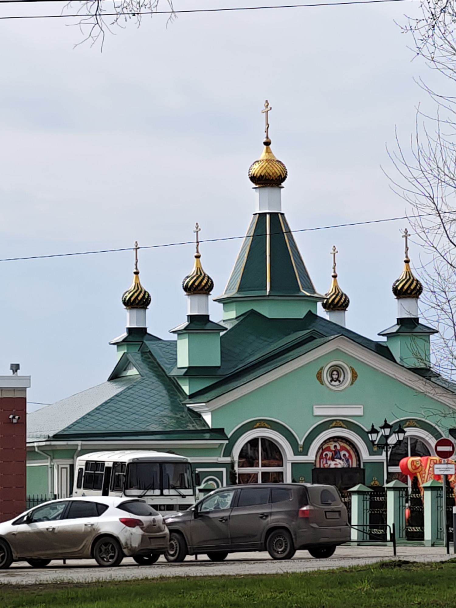 Morning moments captured across Chaikovsky, Russia in 20-minute span