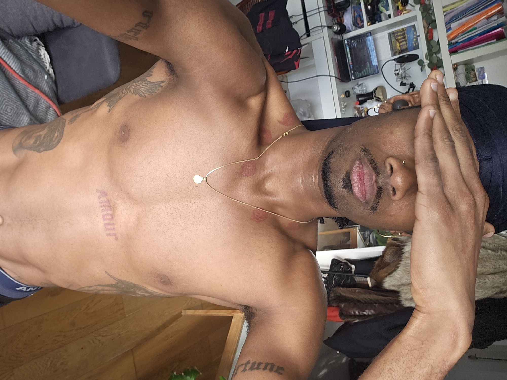 Tattooed man observed in Pantin, France