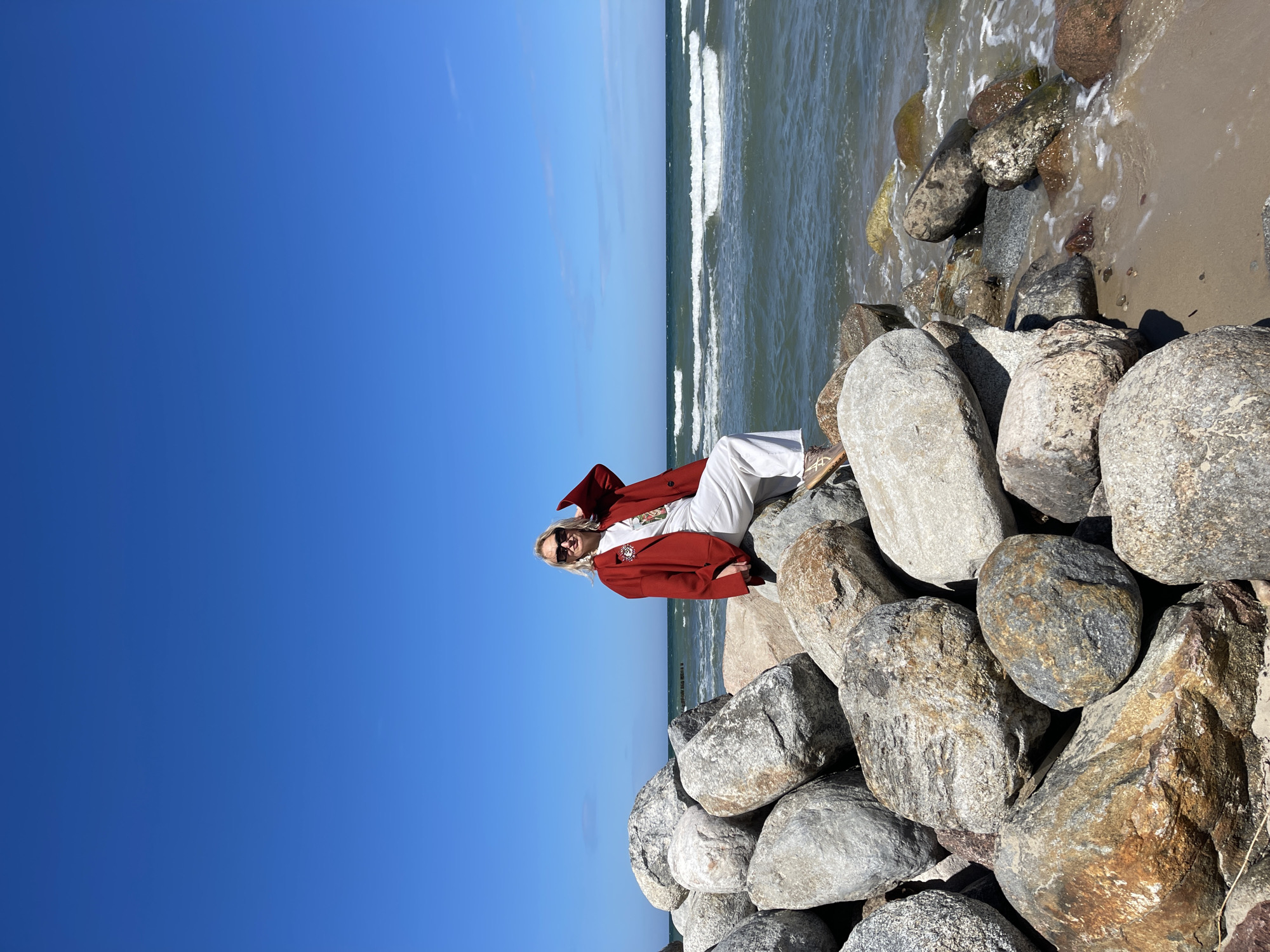 Morning seaside moments captured in Zelenogradsk, Baltic coast