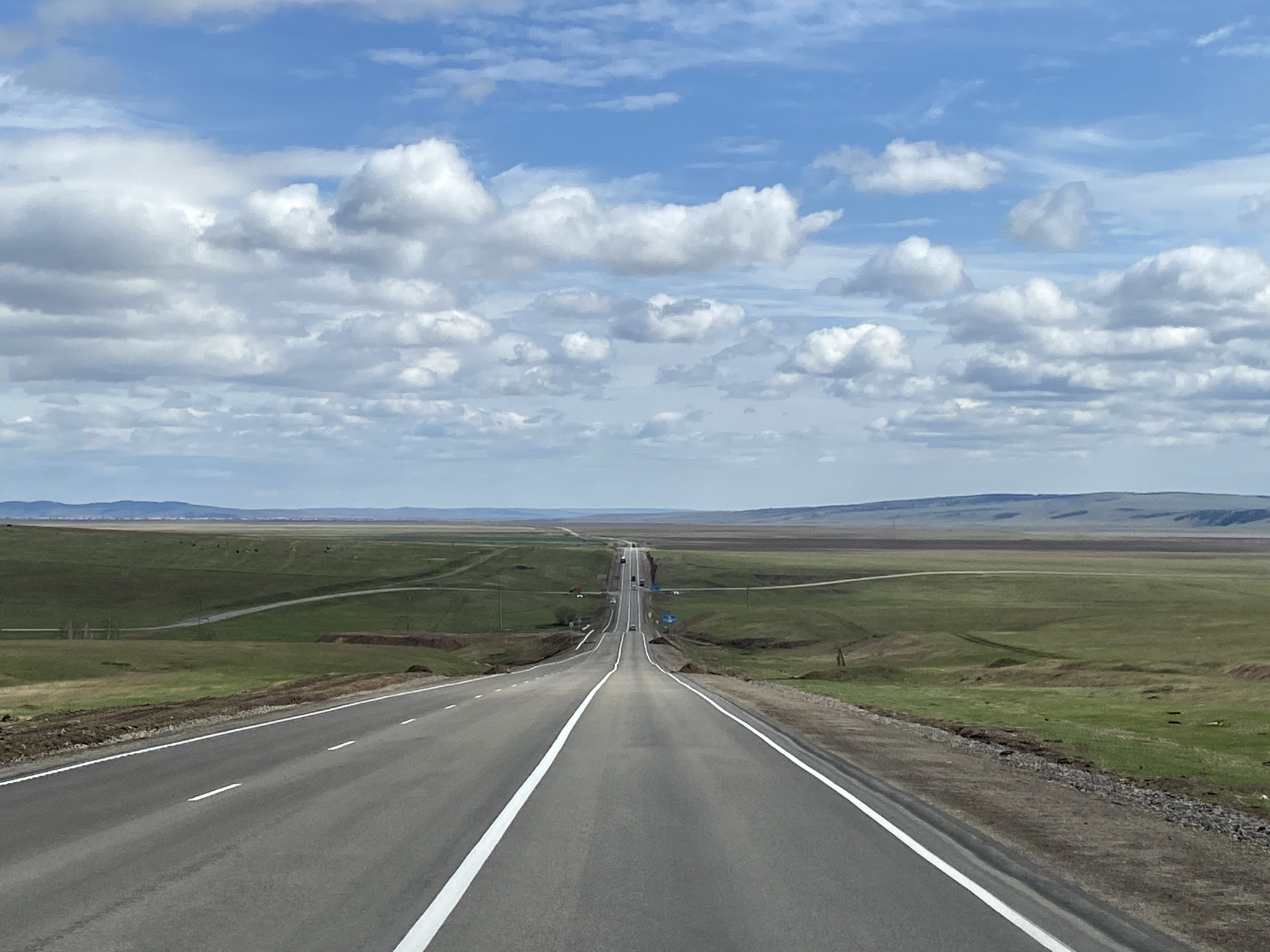 Straight road documented in rural Jerdovka, Russia