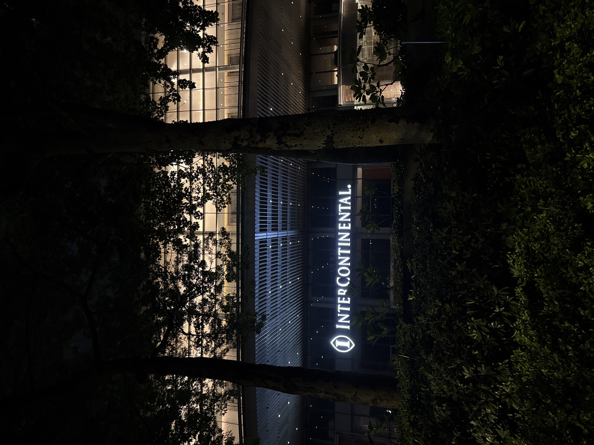 Nighttime stroll around Haizhu's InterContinental towers and nearby streets