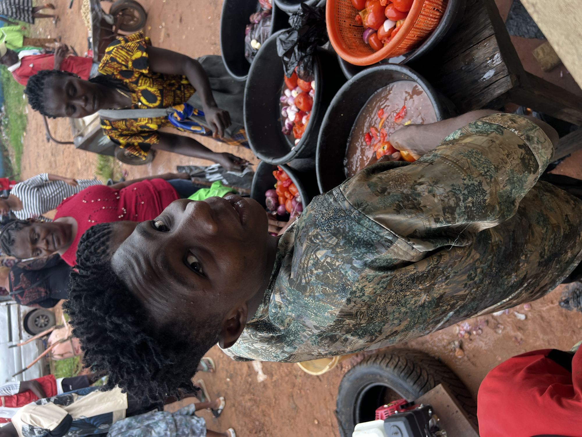 Nkpor market in full swing on a cloudy morning