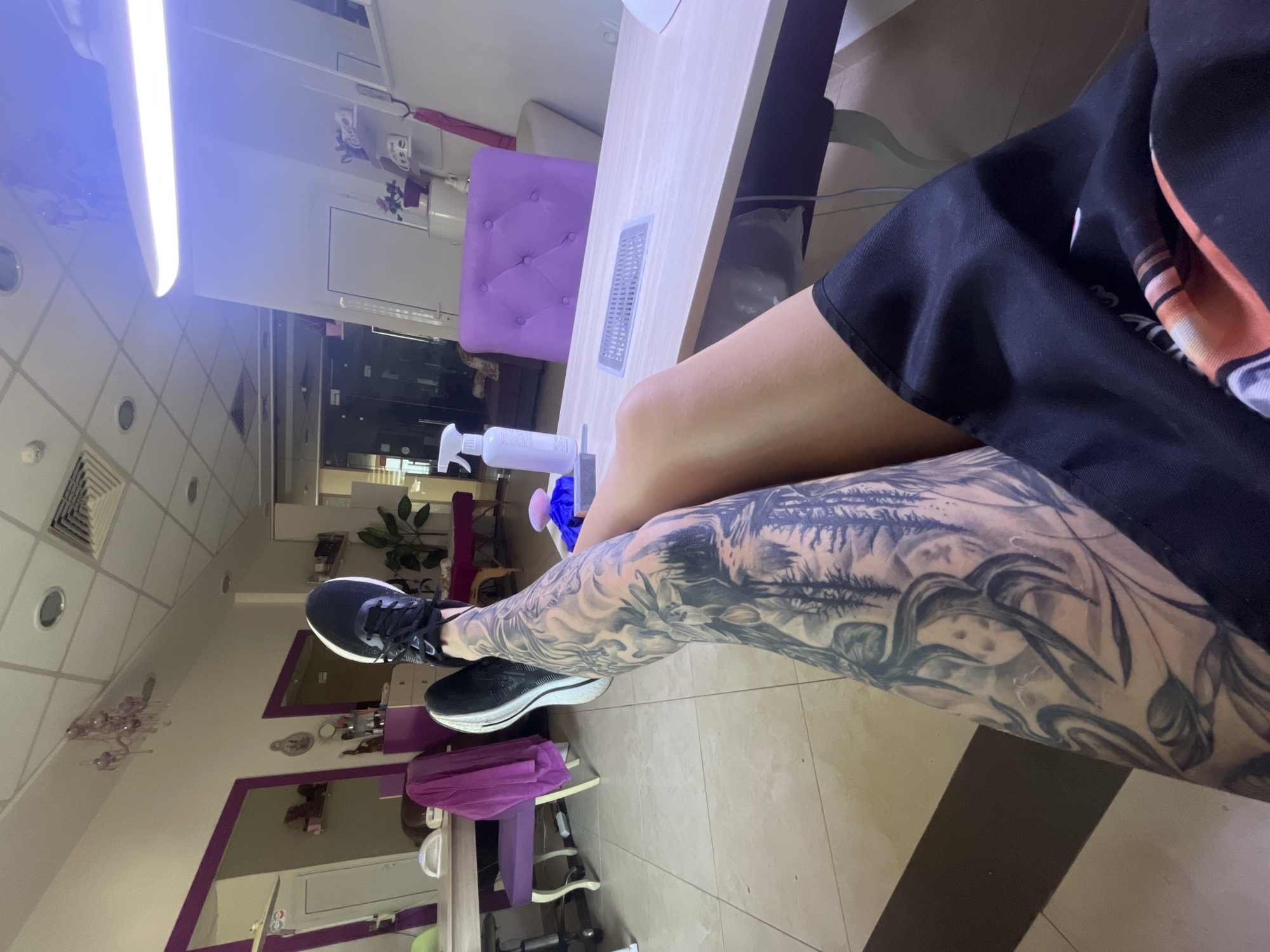 Morning nail salon visit in Veliko Tarnovo, Bulgaria