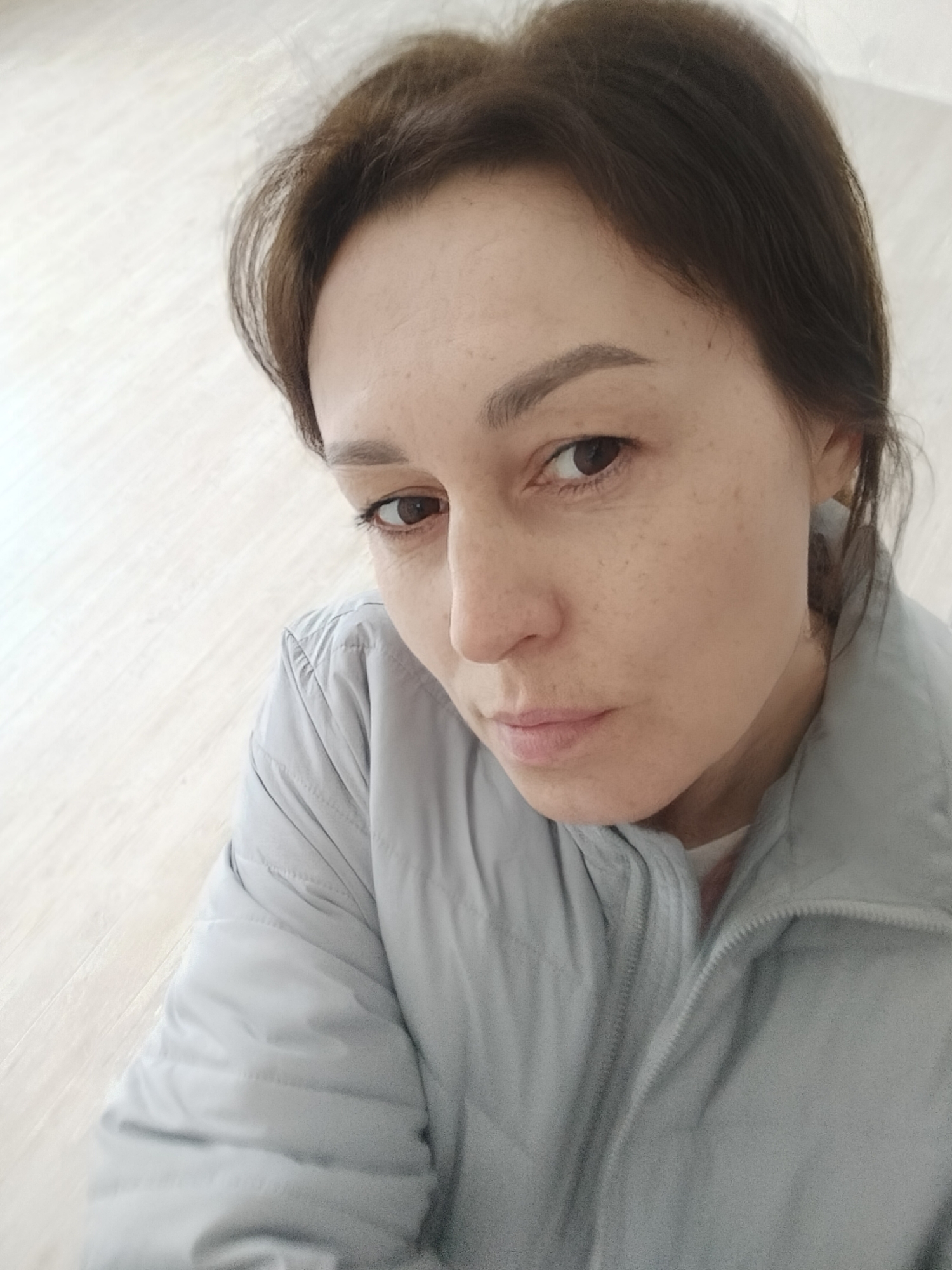 Woman takes selfies in Russian building stairwell Friday morning
