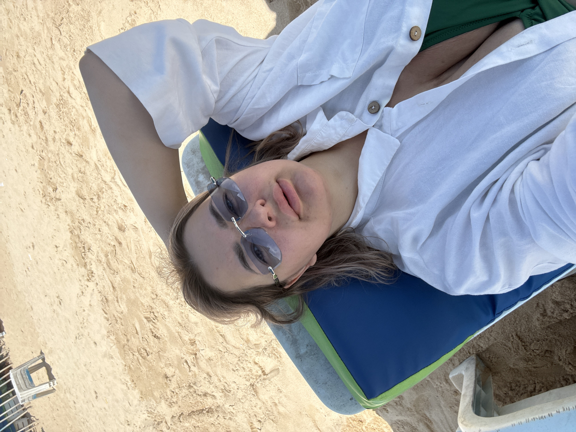 Laid-back morning at Karon Beach, from shoreline to street