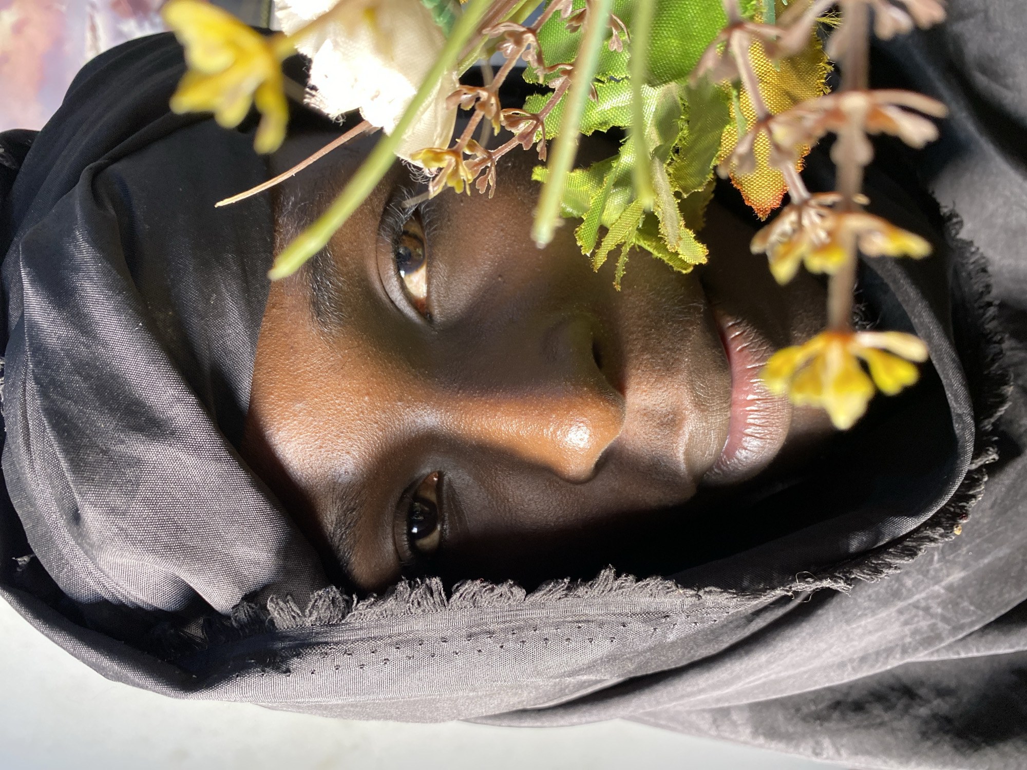 Portrait session with black headscarf in Bukuru, Nigeria