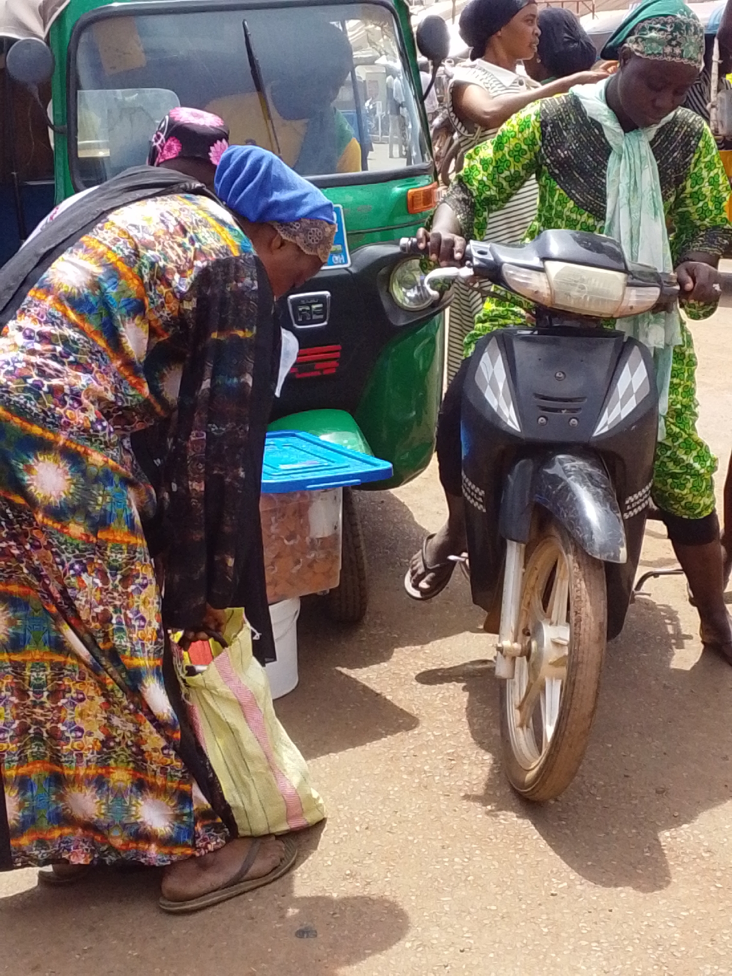 Daily market life documented in Tamale, Ghana
