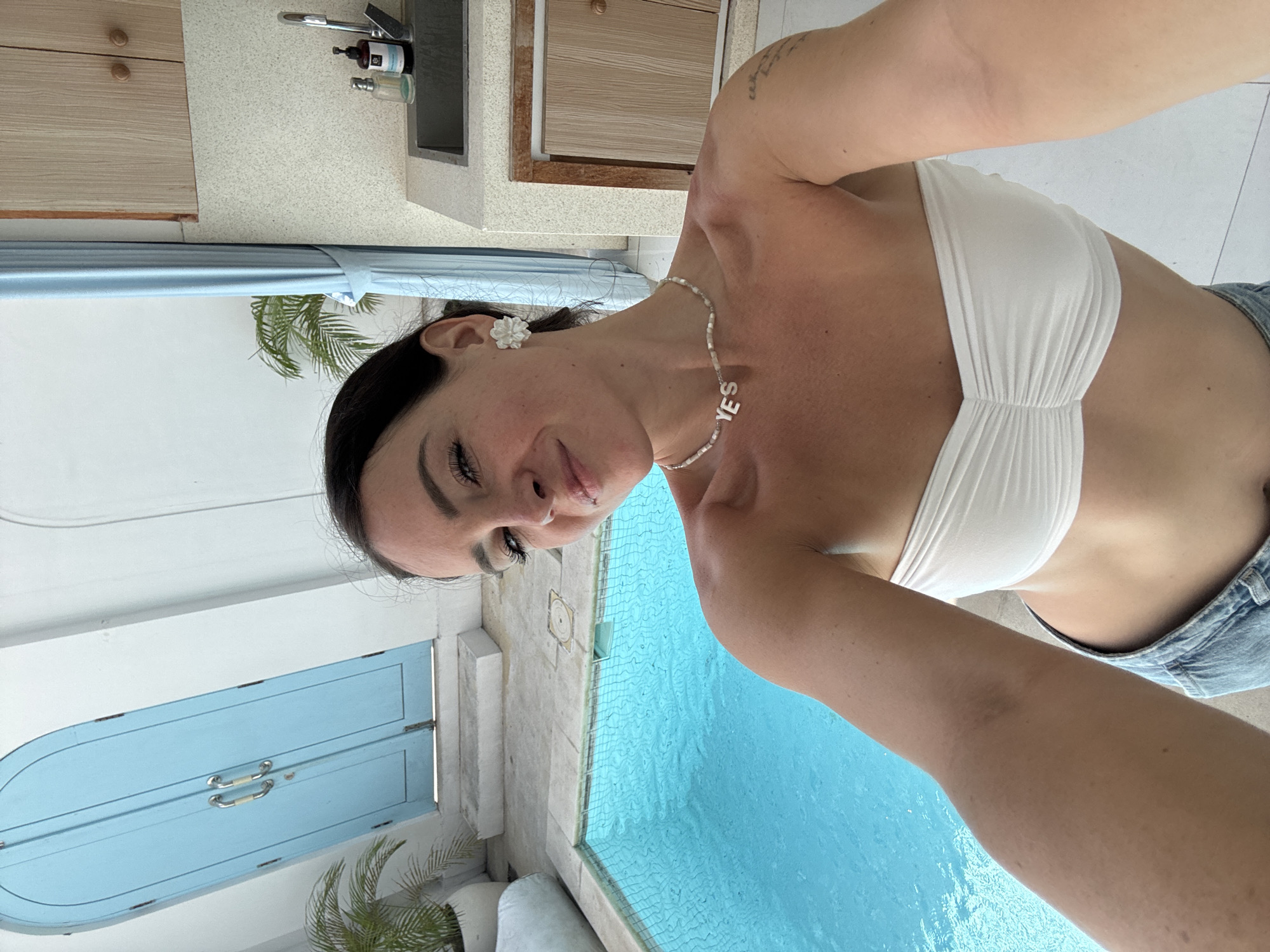 Casual selfies from a Mengwi stay, indoors and out