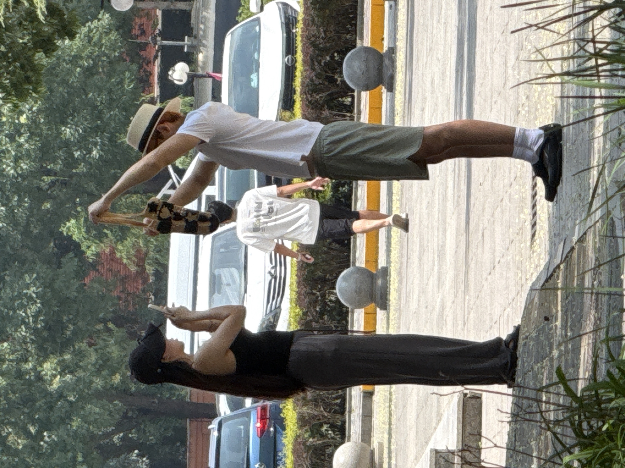Outdoor interaction near vehicles in Daxing District, Beijing