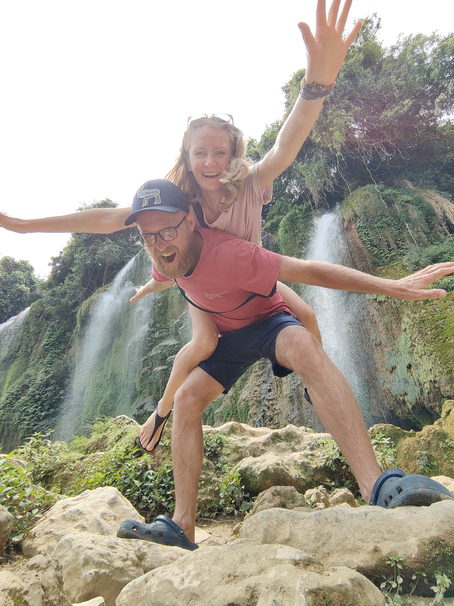 Tourists visit Ban Gioc Waterfall at China-Vietnam border