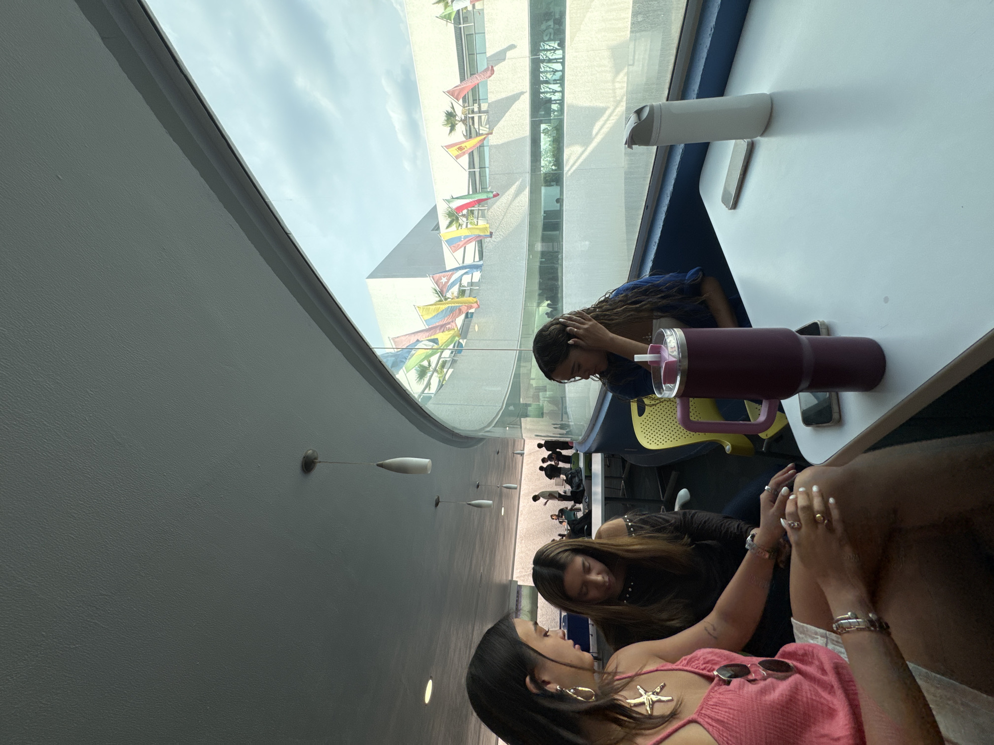 Evening snapshots capture casual life across Puebla, Mexico