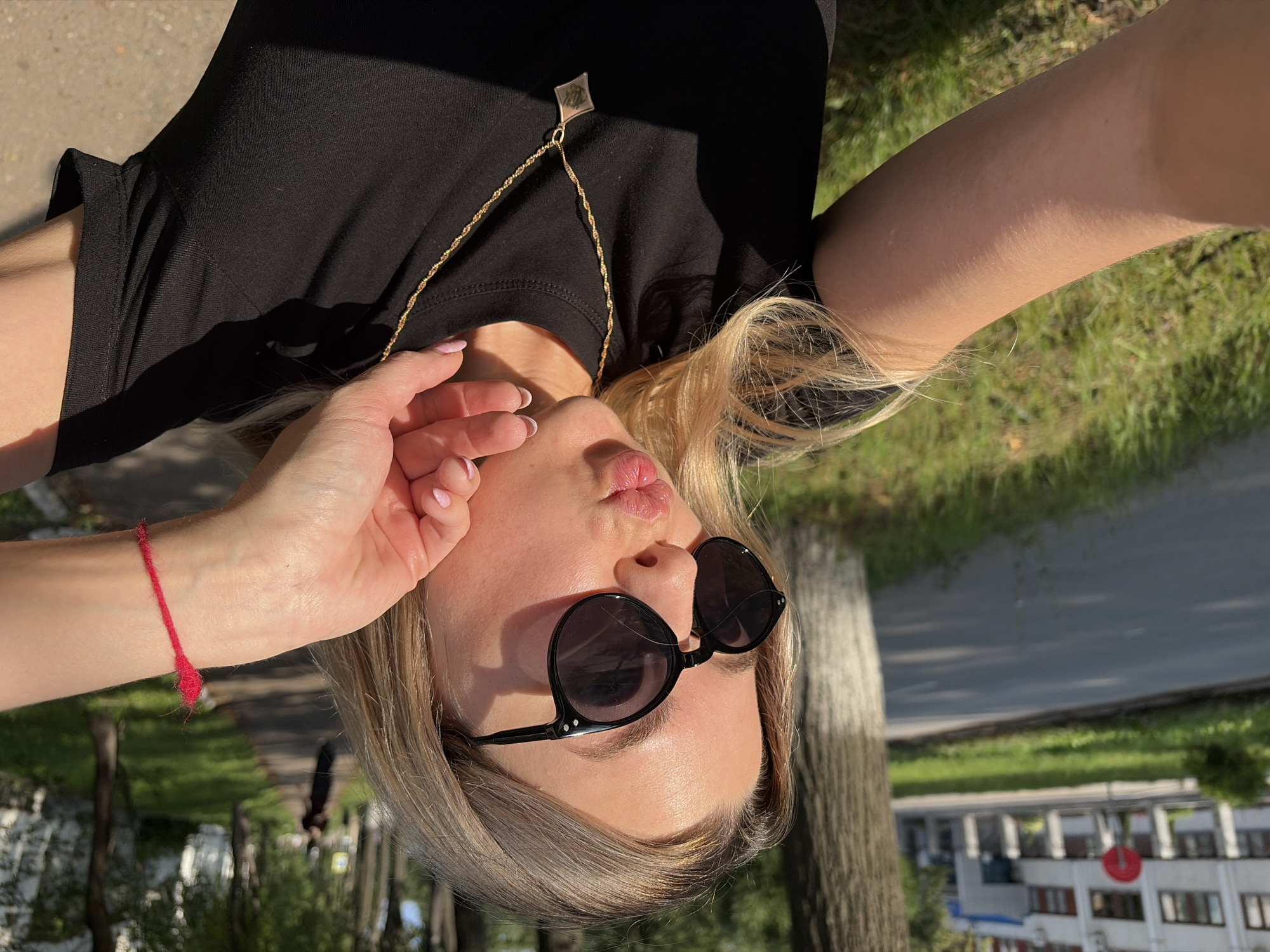 Afternoon outing in Chaikovsky: selfies, flowers, and sky shots