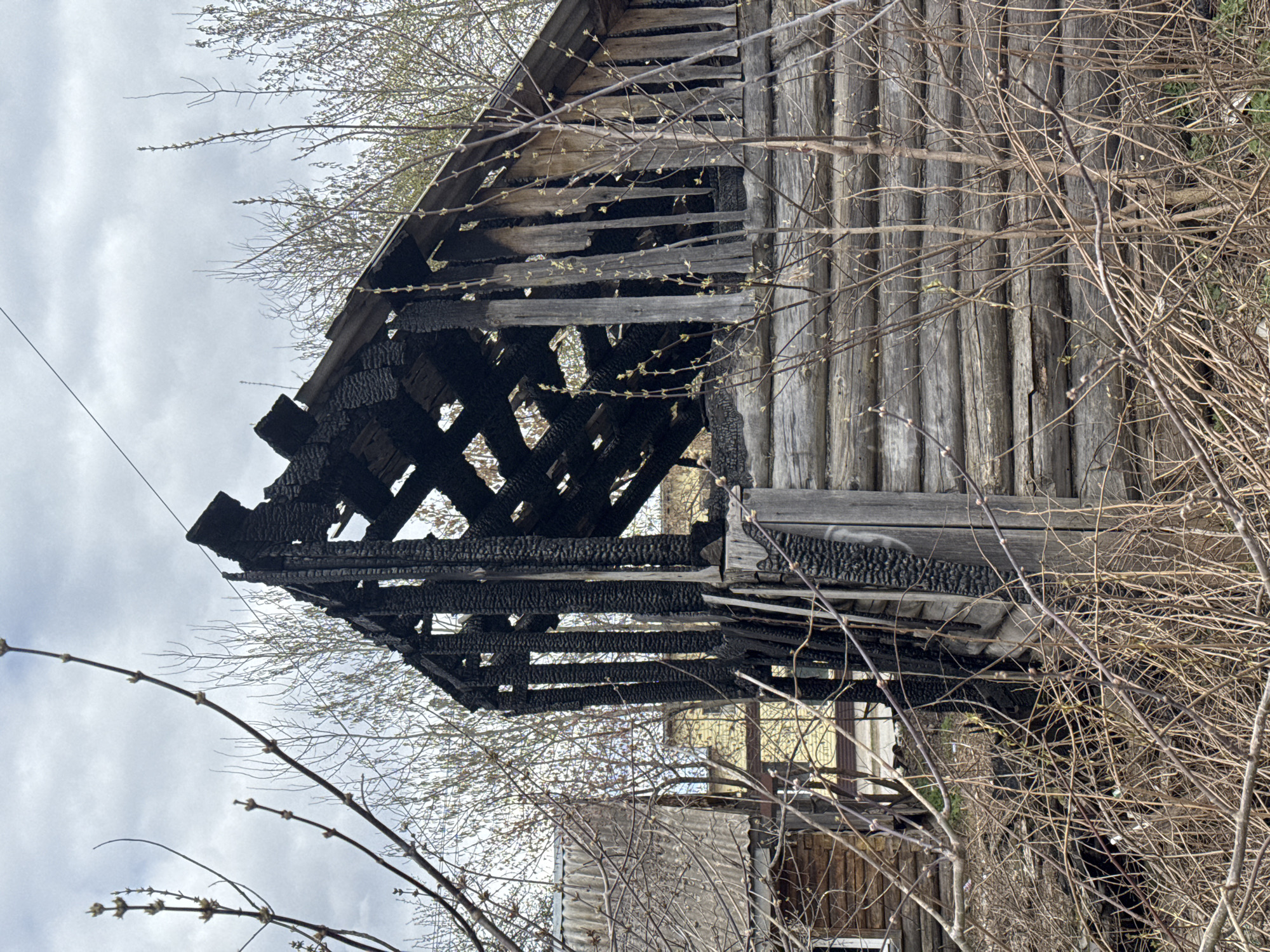 Fire damage documented across multiple structures in Zav'yalovo