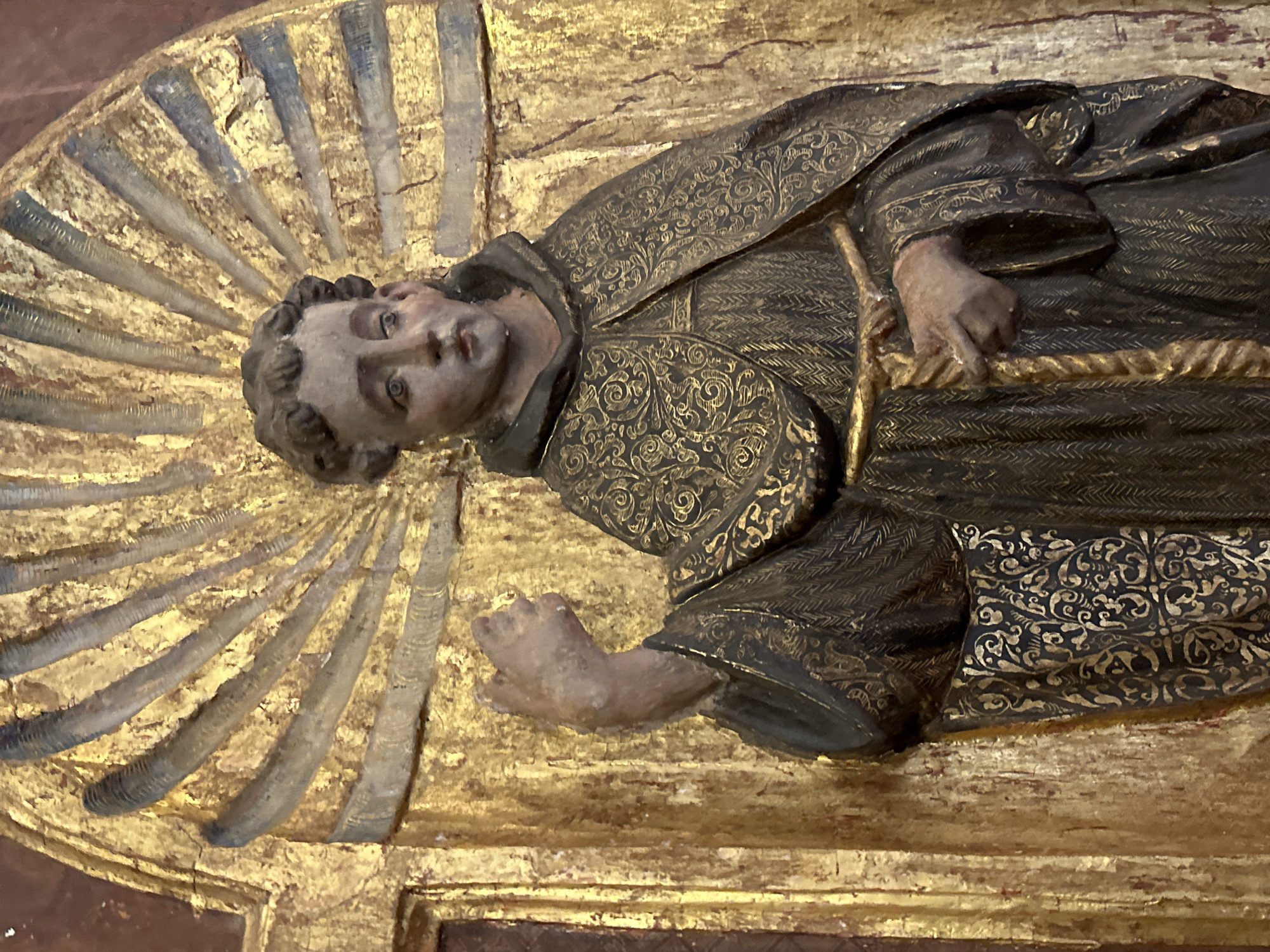 Tourist documents Tepotzotlán's baroque churches and ancient artifacts