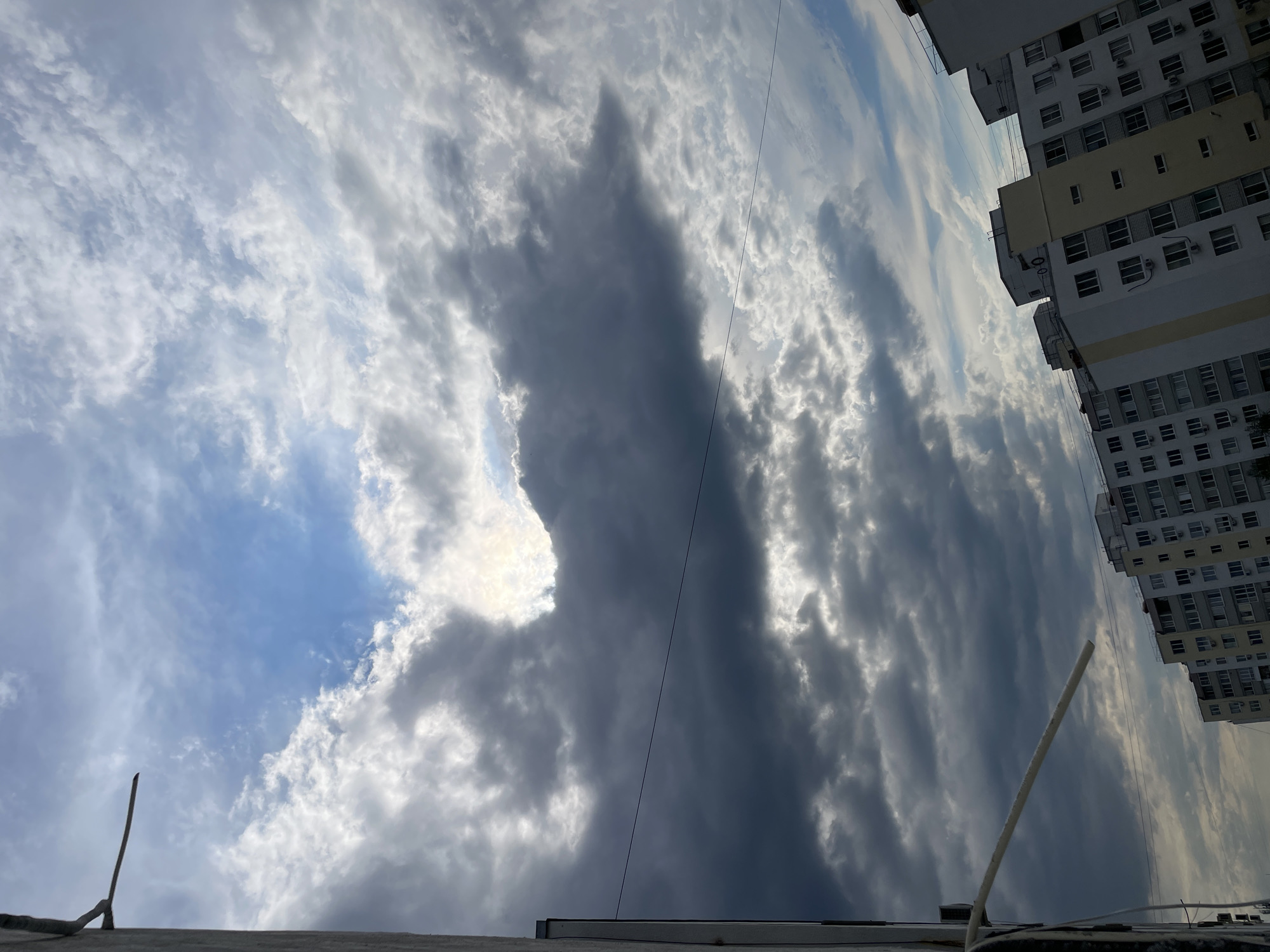 Mixed clouds observed over Saratov rooftop area