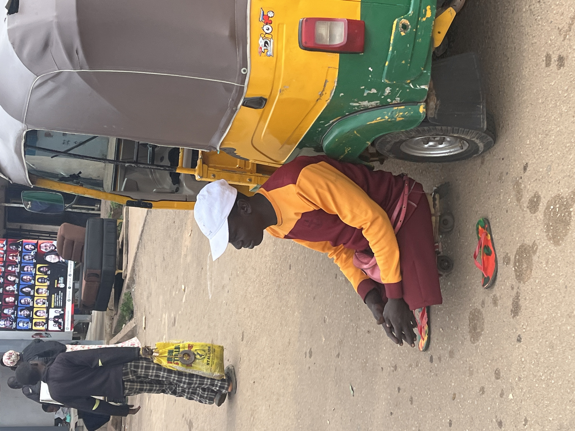 Street life and loose dogs in Gura Top and Jos, Nigeria