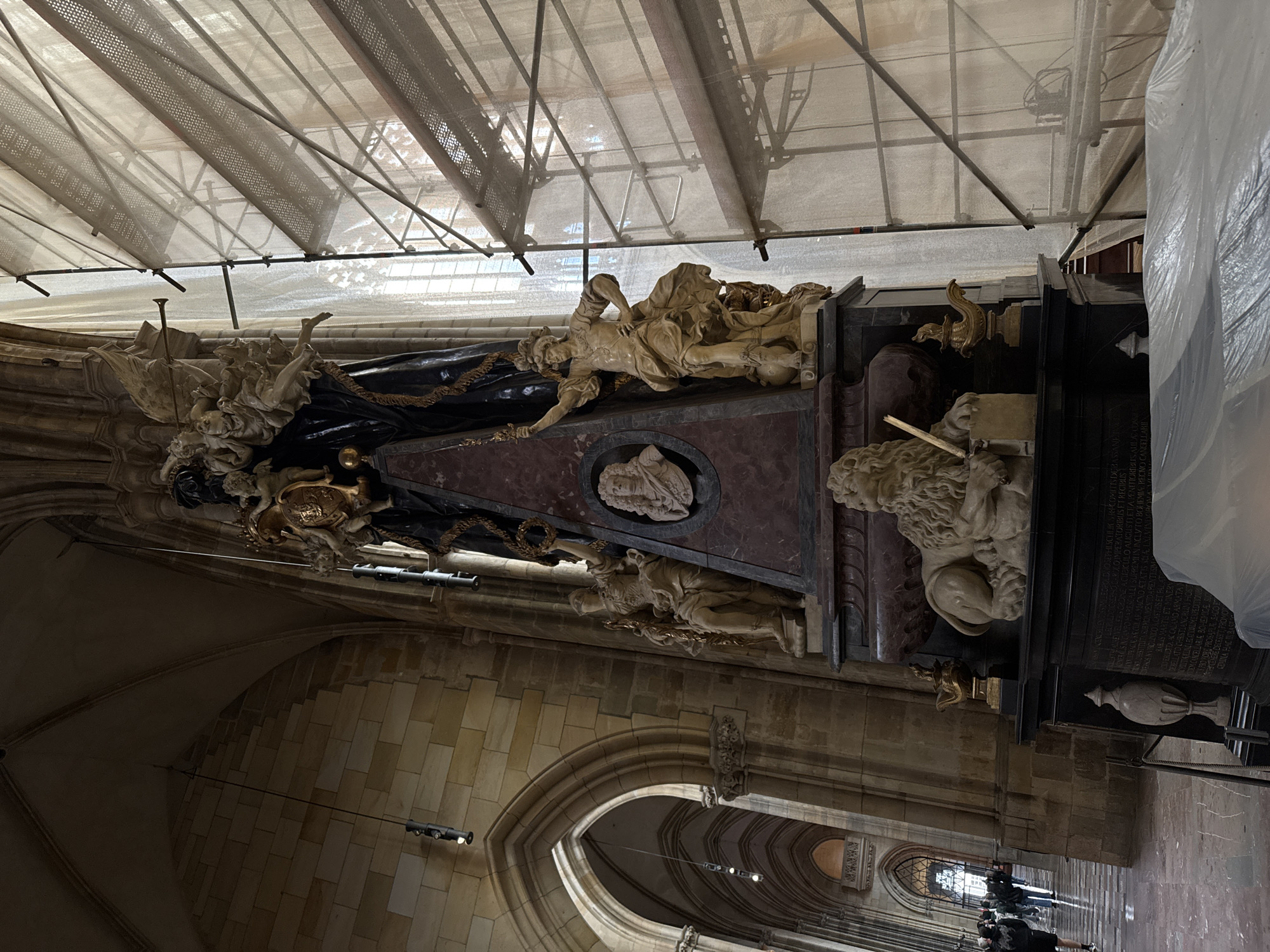 Visitor documents comprehensive tour of St. Vitus Cathedral complex