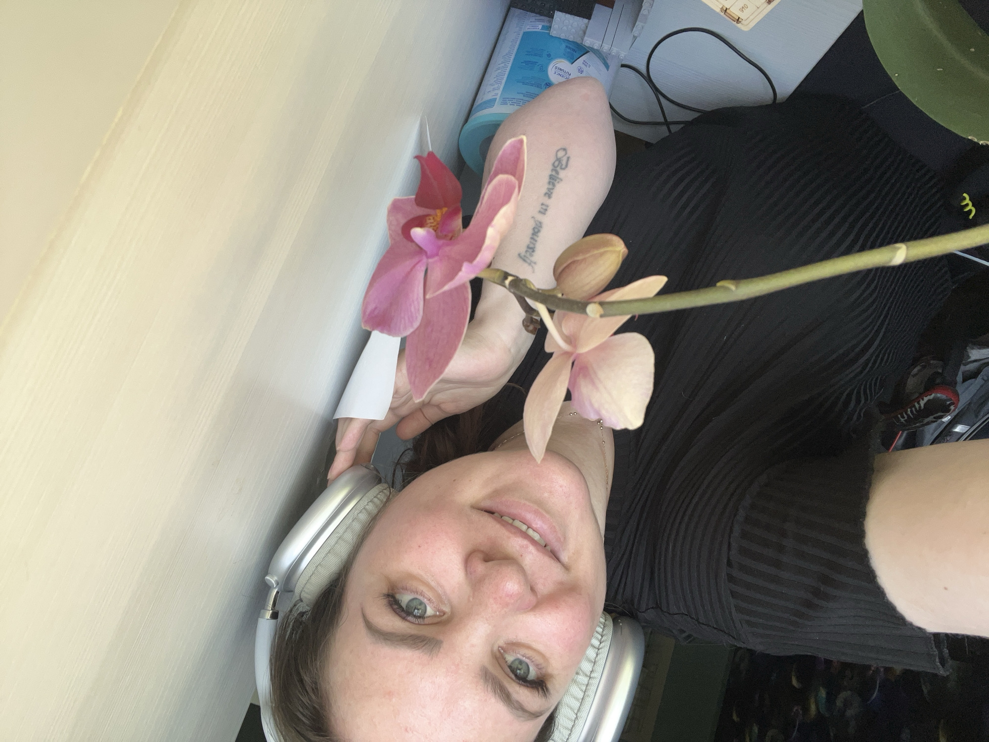 Morning domestic moments: orchids, reading, 3D printing in Noviy
