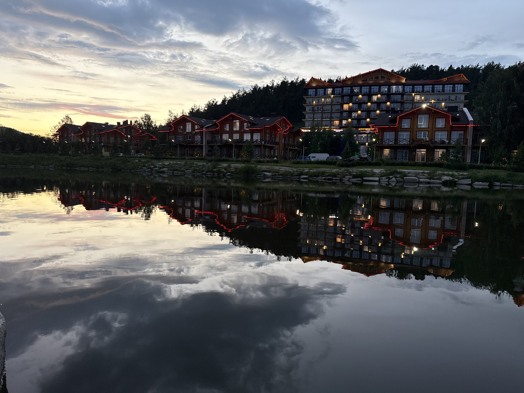 Lakeside barbecue evening at Syrostan resort, Russia