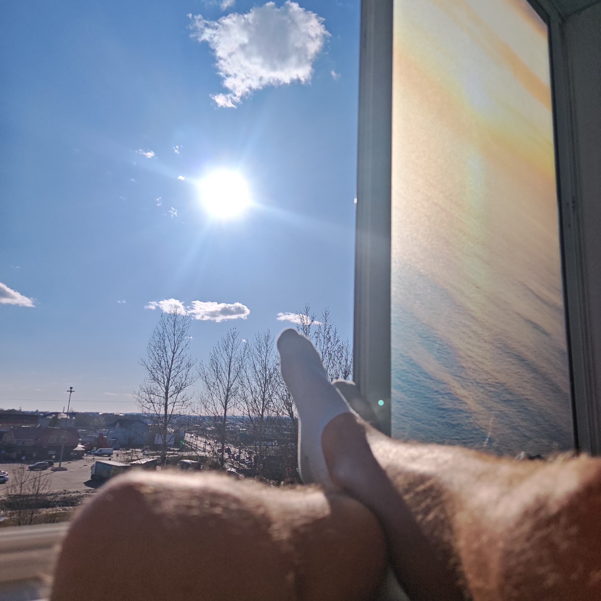 Rostov resident documents sunny afternoon from high-rise apartment