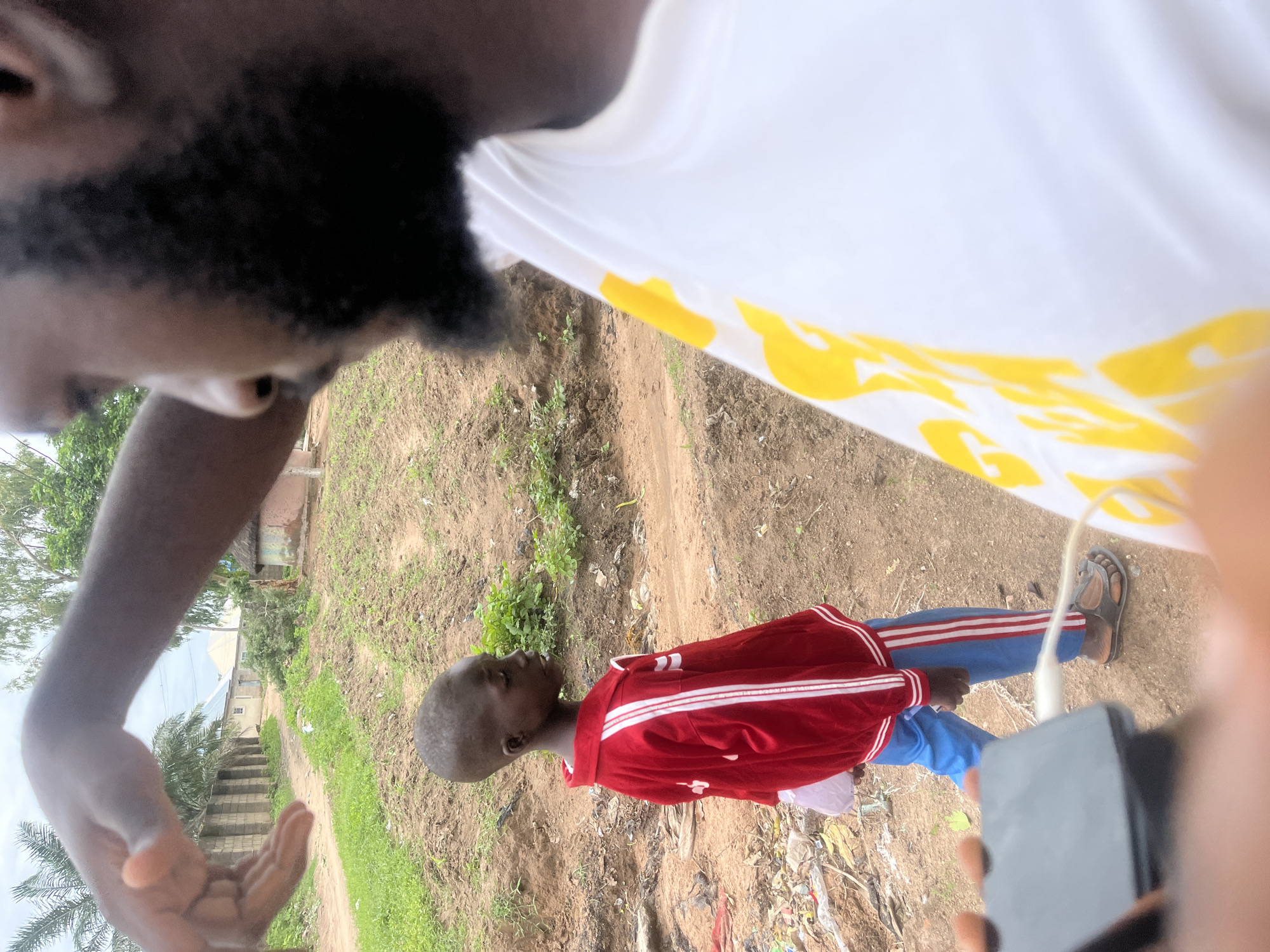 Walking tour through Jalingo residential neighborhood streets