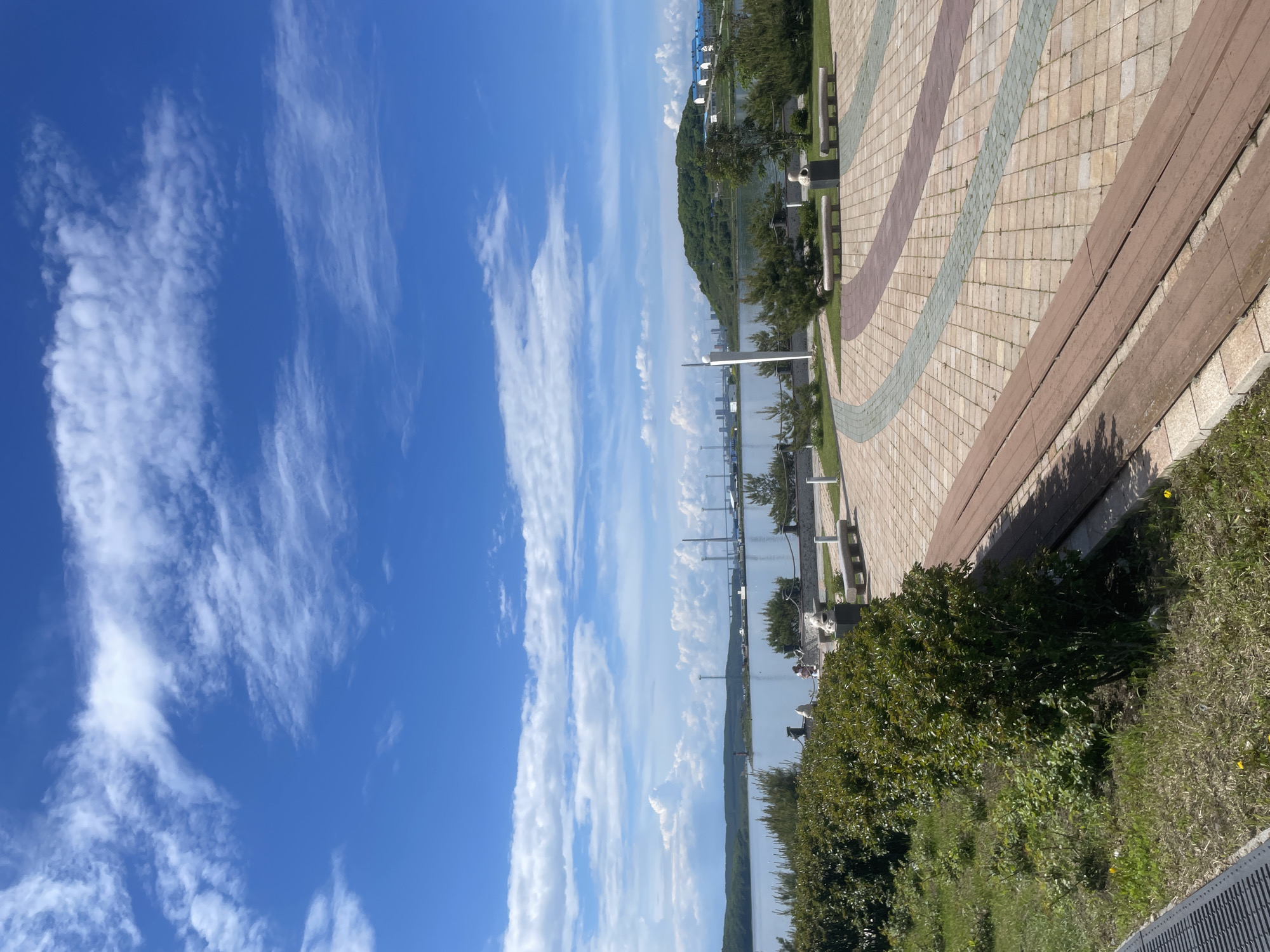 Early morning family visit to Primorye Aquarium, Russky Island