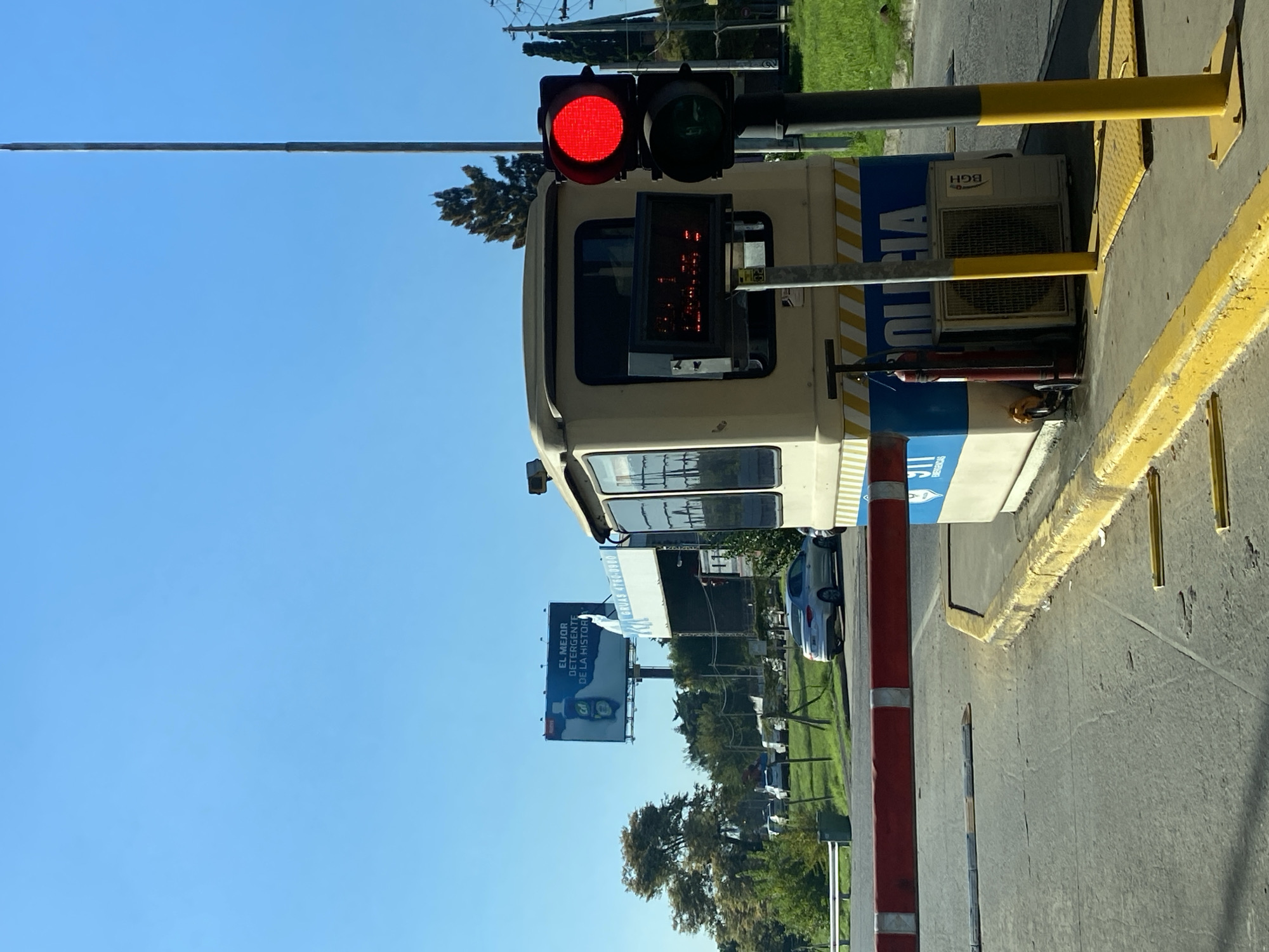 Traffic scene documented in Don Torcuato, Argentina
