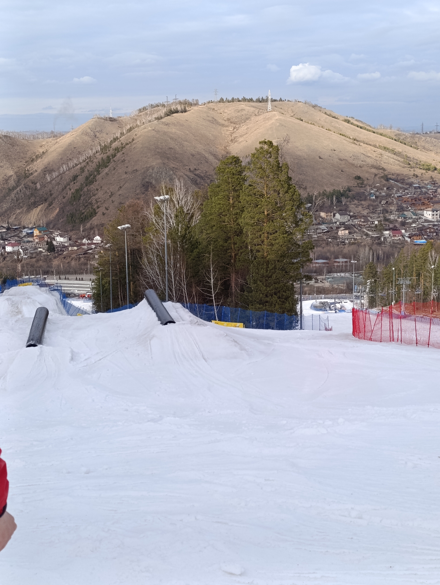 Winter sports activity continues at Krasnoyarsk ski resort