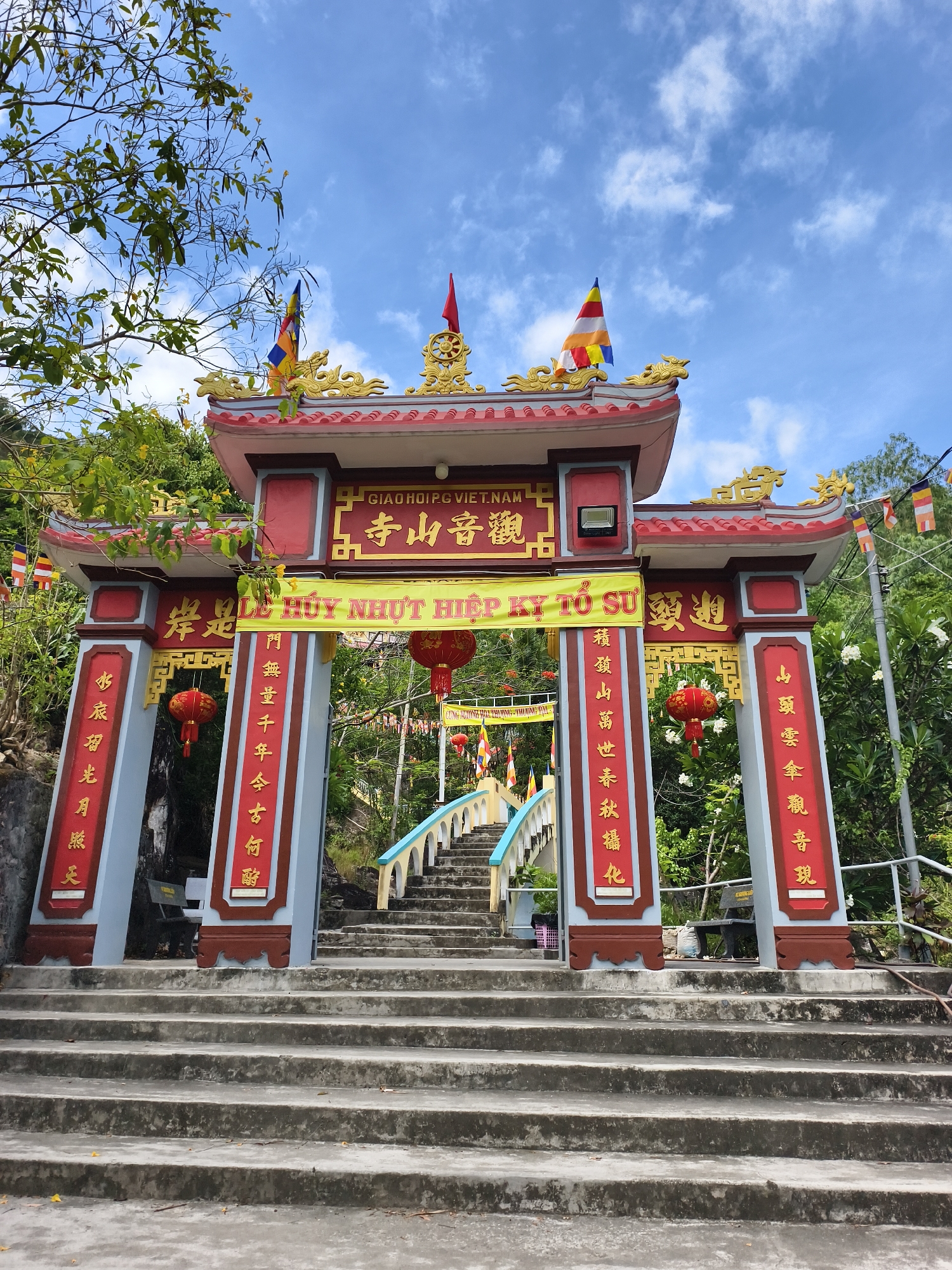 Buddhist temple complex documented in Tay Nha Trang Ward