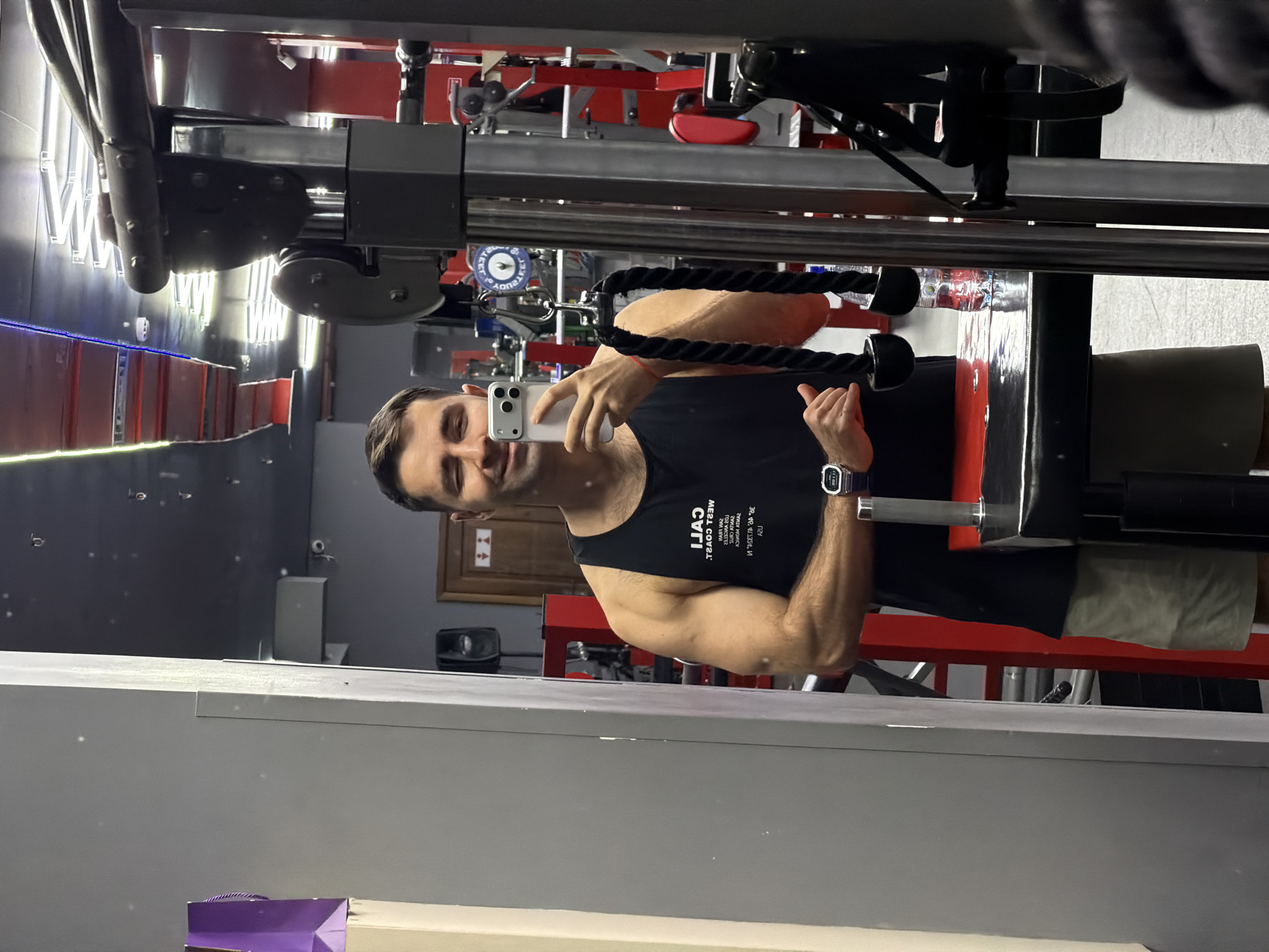 Gym-goer takes selfie with coffee in Krasnoyarsk facility