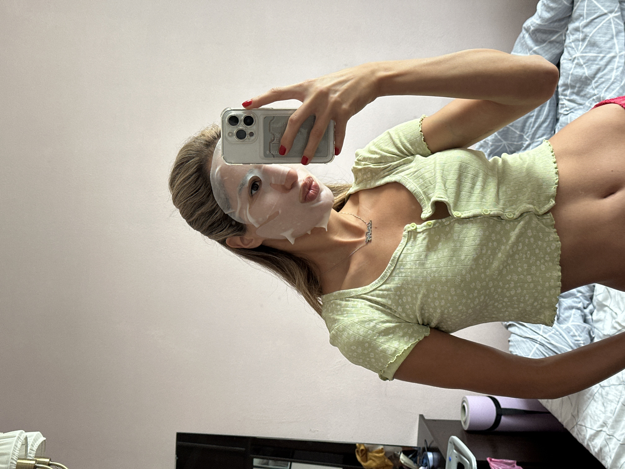 Sheet mask selfies and a quiet Moscow park, same morning