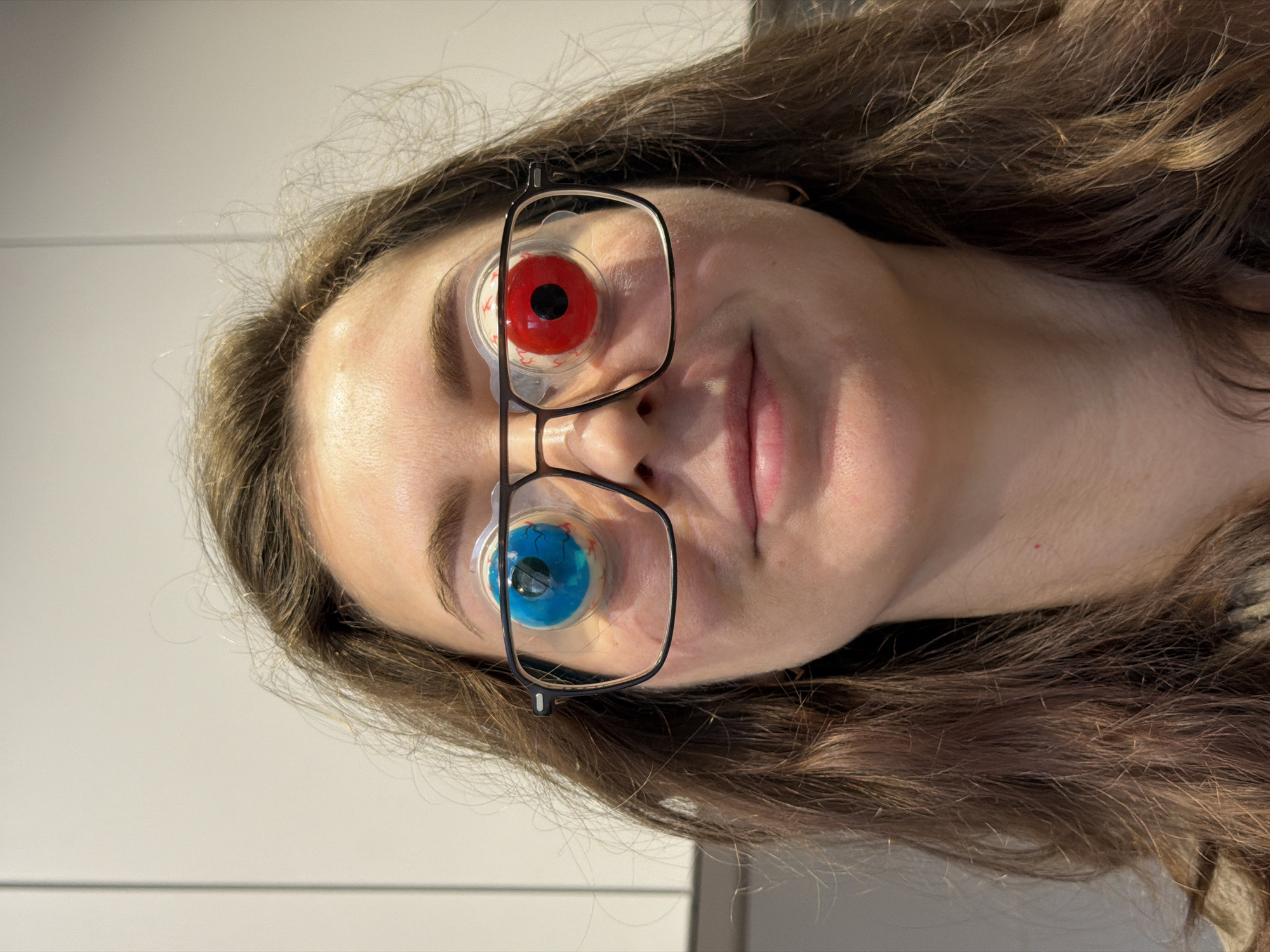 Woman spotted with red and blue artificial eyeballs in Russia