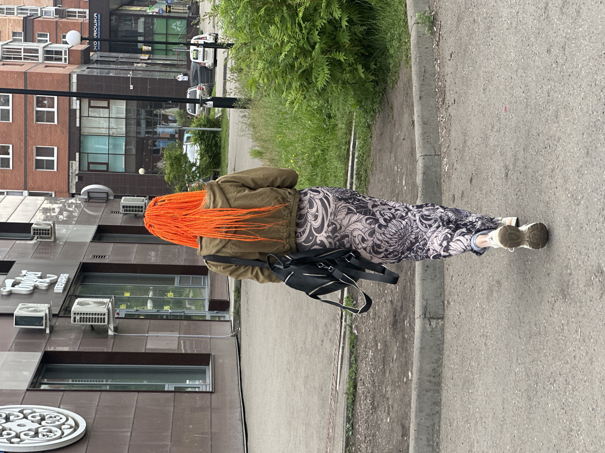 Afternoon café stop and street scene in Irkutsk