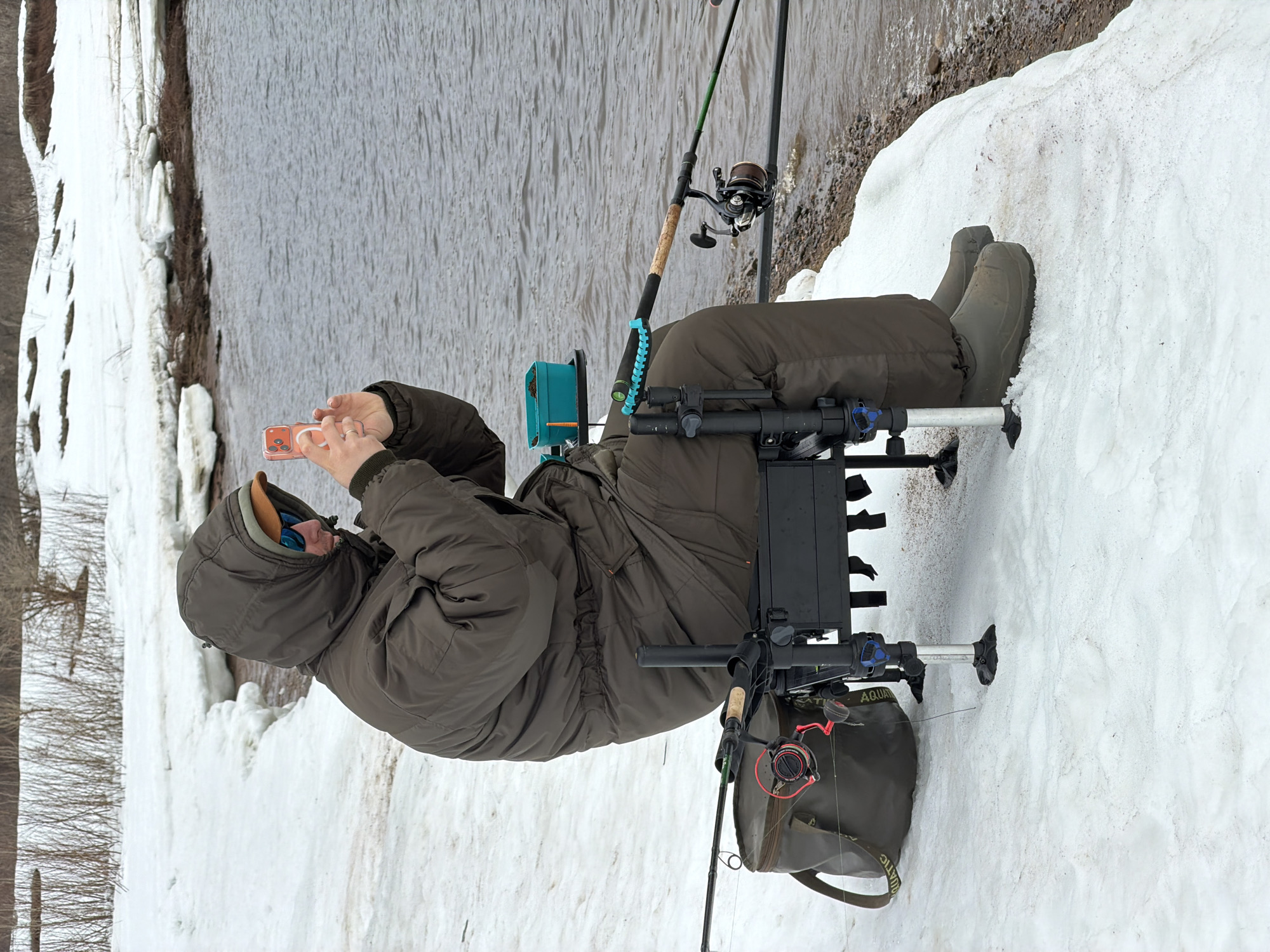 Ice fishing session documented in snowy Noviy Urengoy, Russia