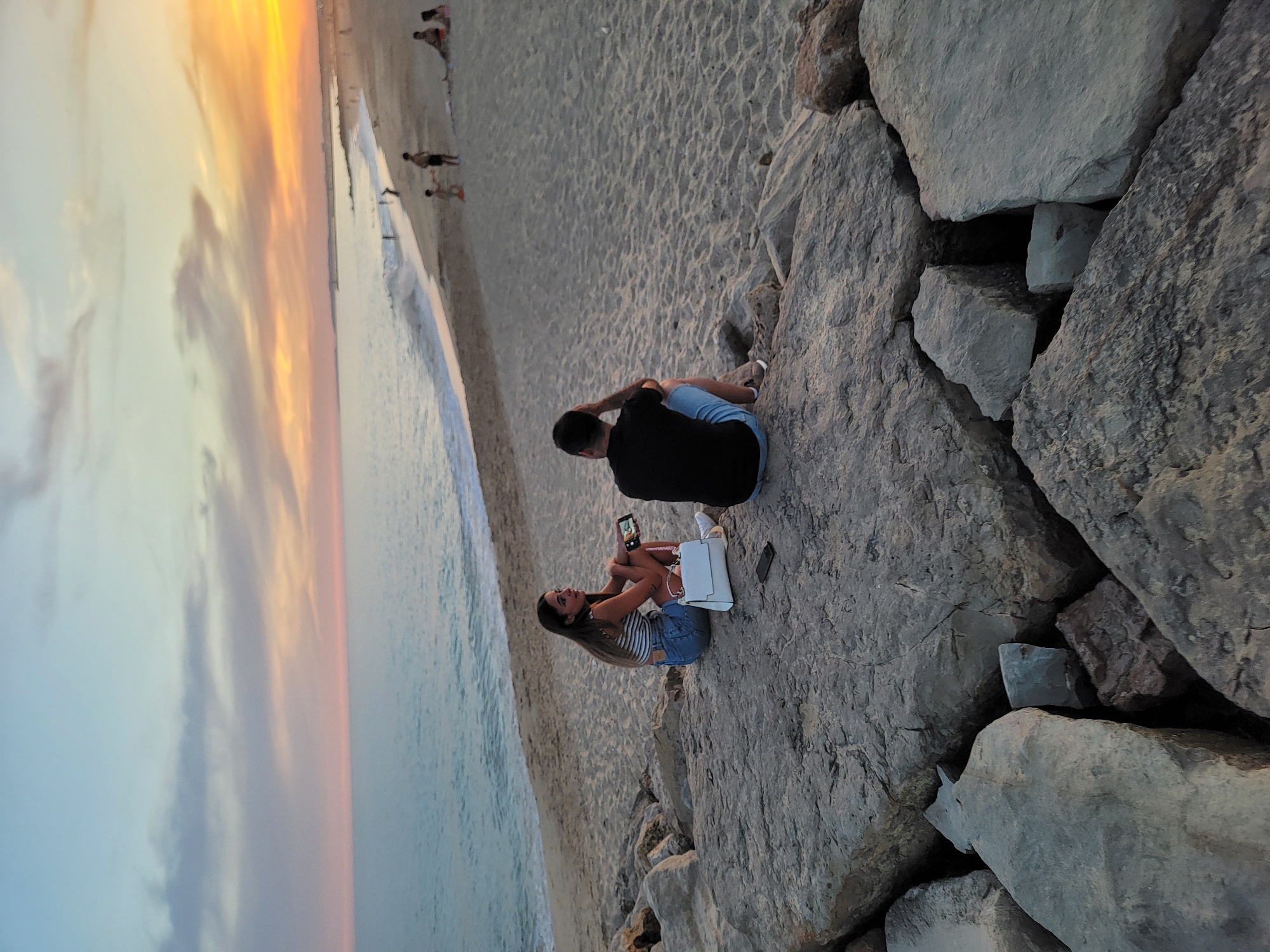 Quarteira beach fills up for a vivid July sunset