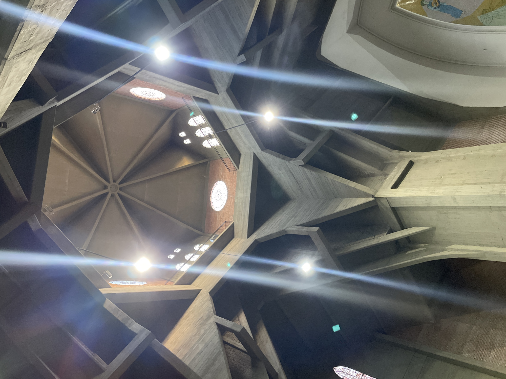 Witness documents church architecture and shrine spaces in Vicente López