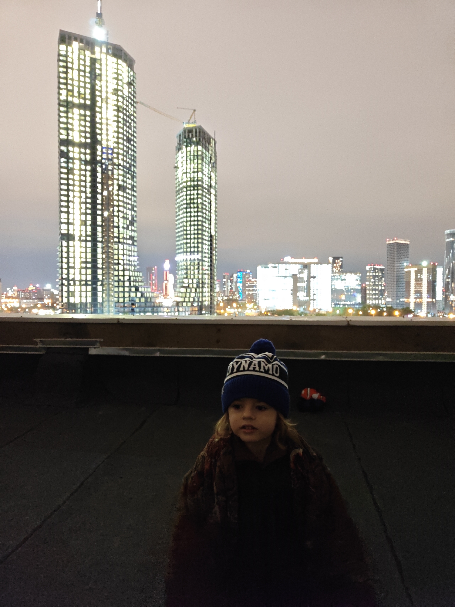 Moscow City skyline observed by multiple witnesses during evening hours
