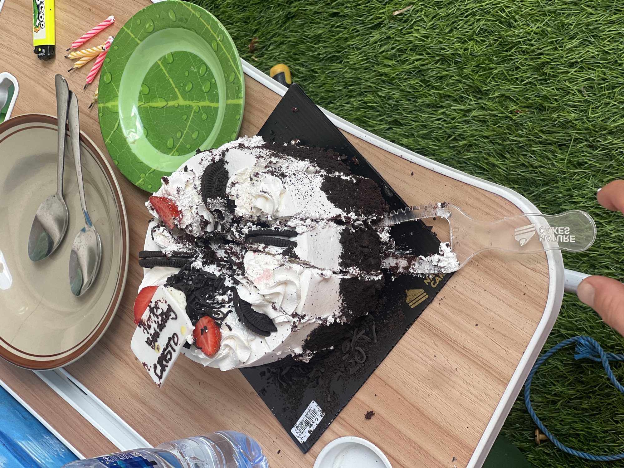 Cristo's birthday cake, a dog, and good vibes in Denpasar