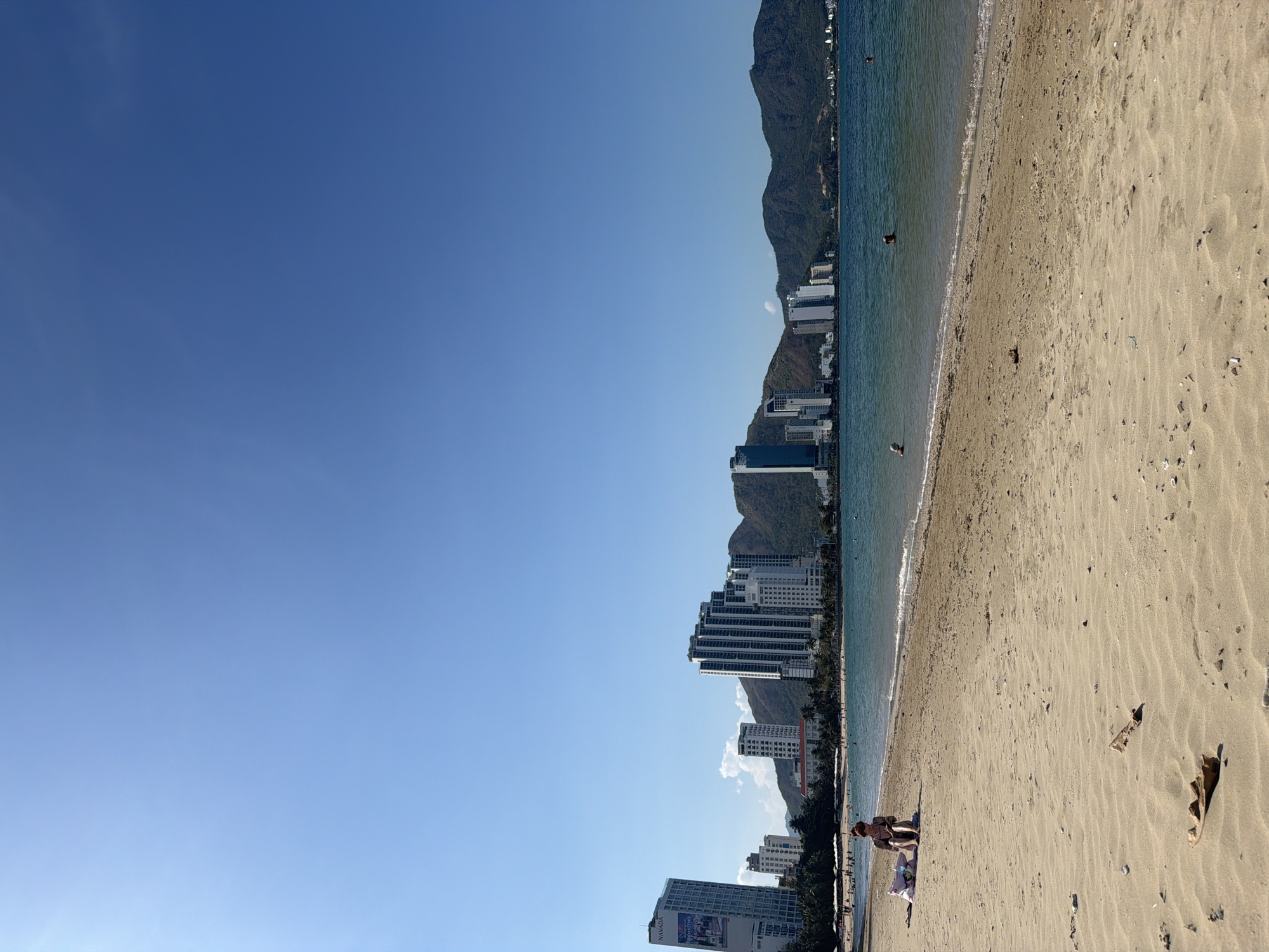 Morning beach scenes documented in Nha Trang, Vietnam
