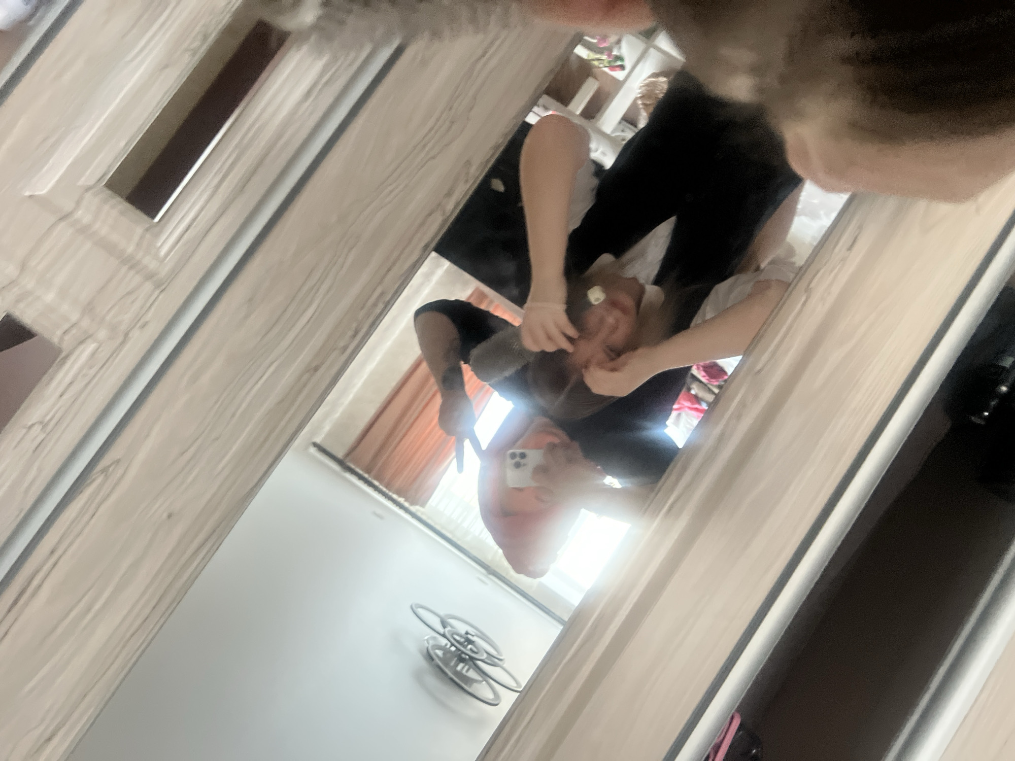 Woman documents late-night routine in Chaikovsky apartment building