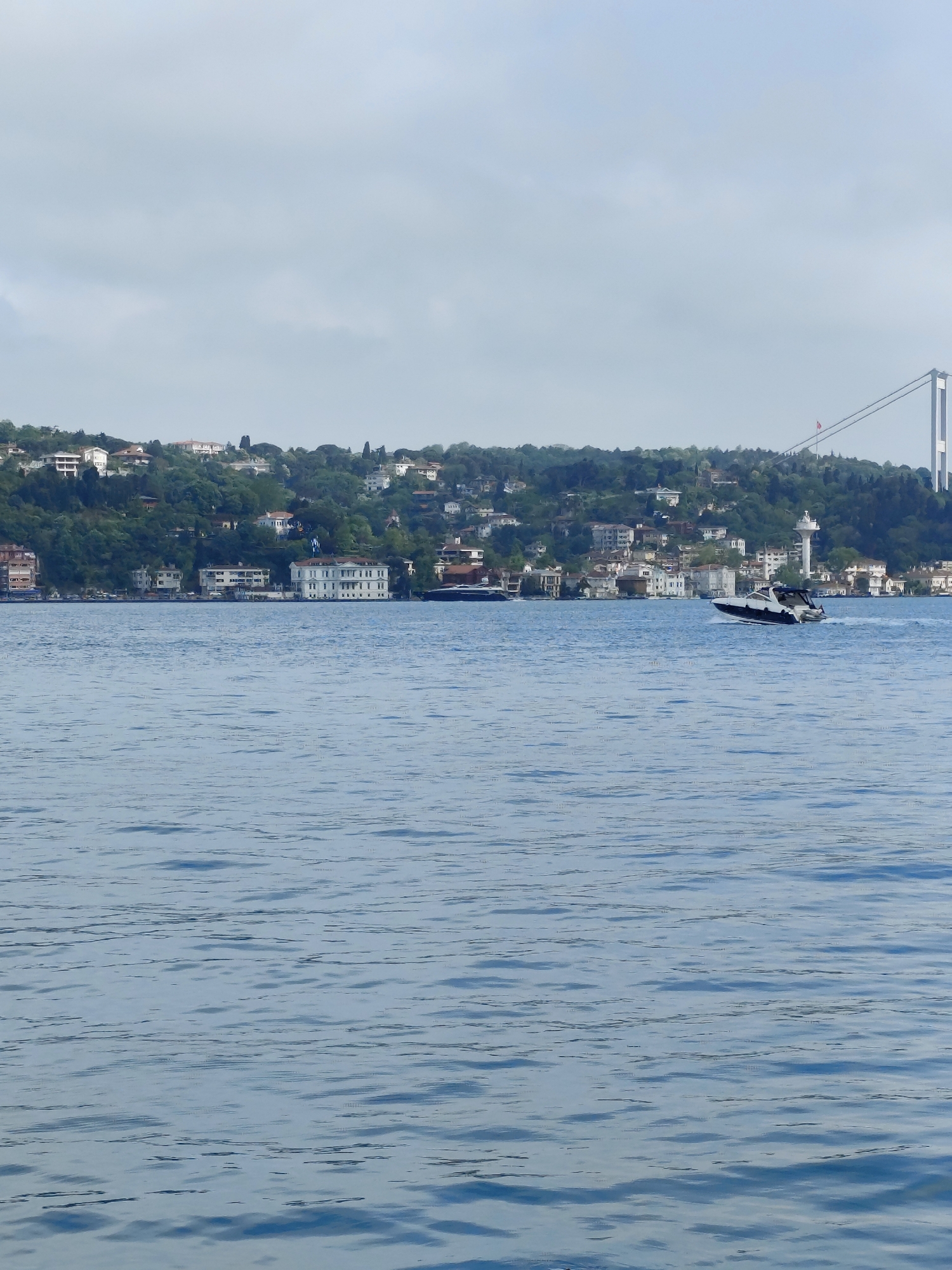 Routine maritime activity documented along Bosphorus waterfront in Sarıyer