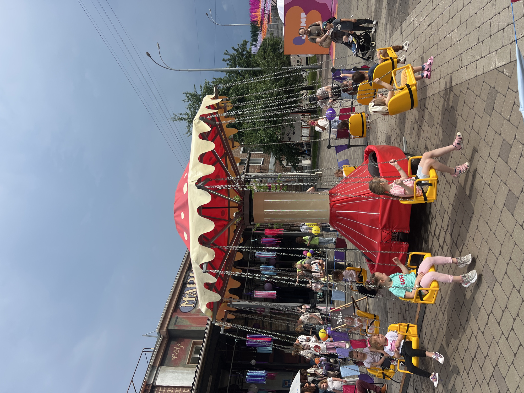 Jumpalooza children's festival operates at Kyiv art venue